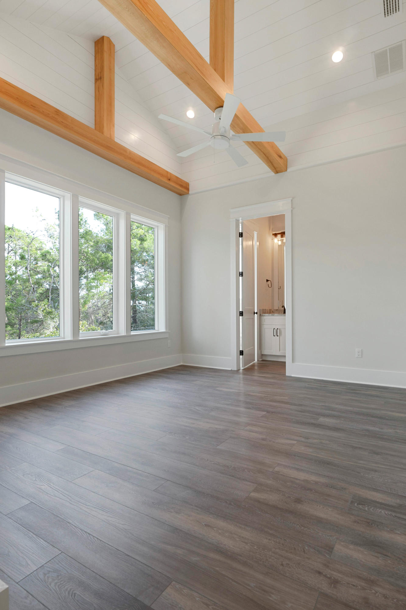 LAKESIDE AT BLUE MOUNTAIN BEACH - Residential