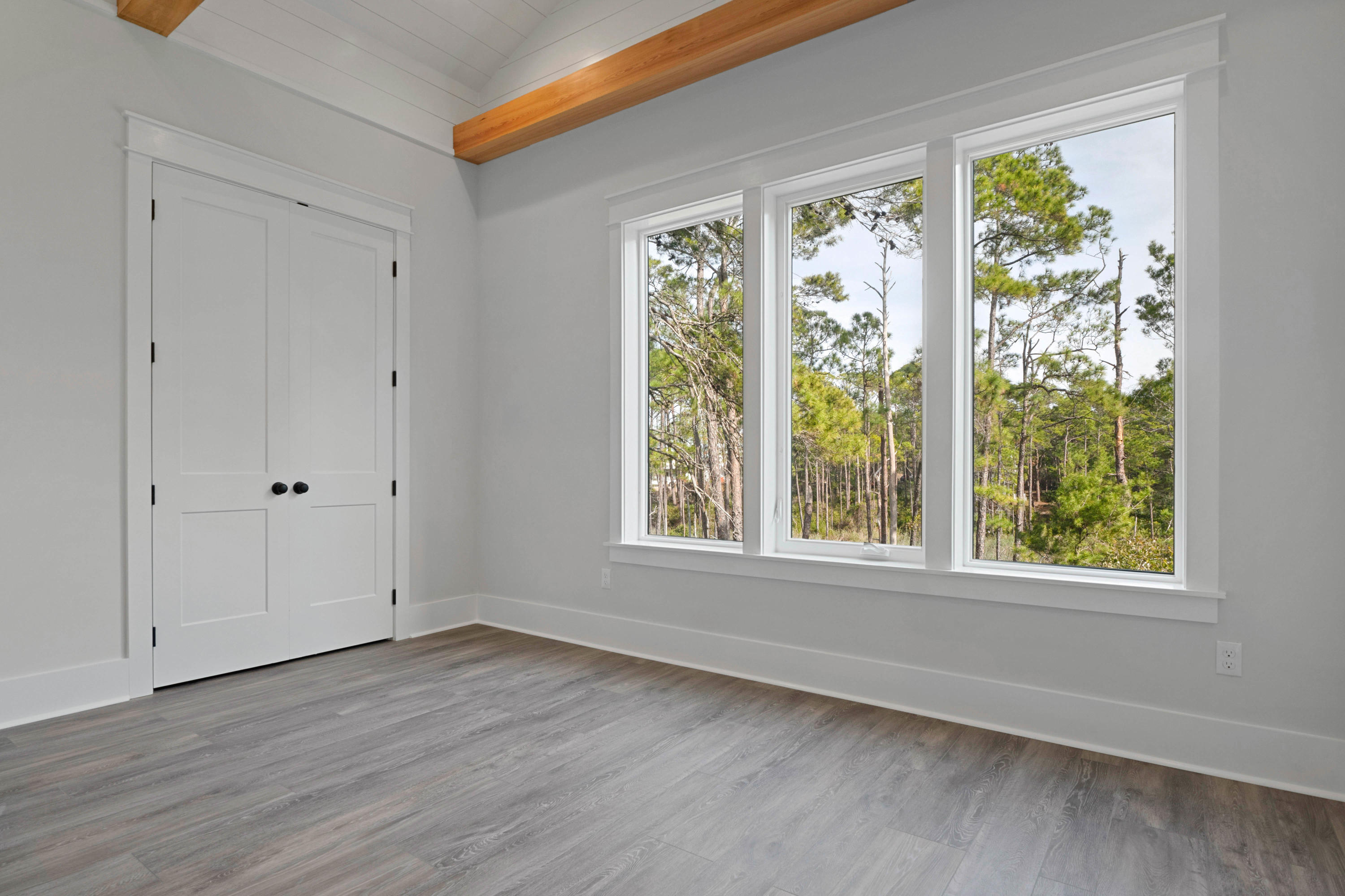 LAKESIDE AT BLUE MOUNTAIN BEACH - Residential