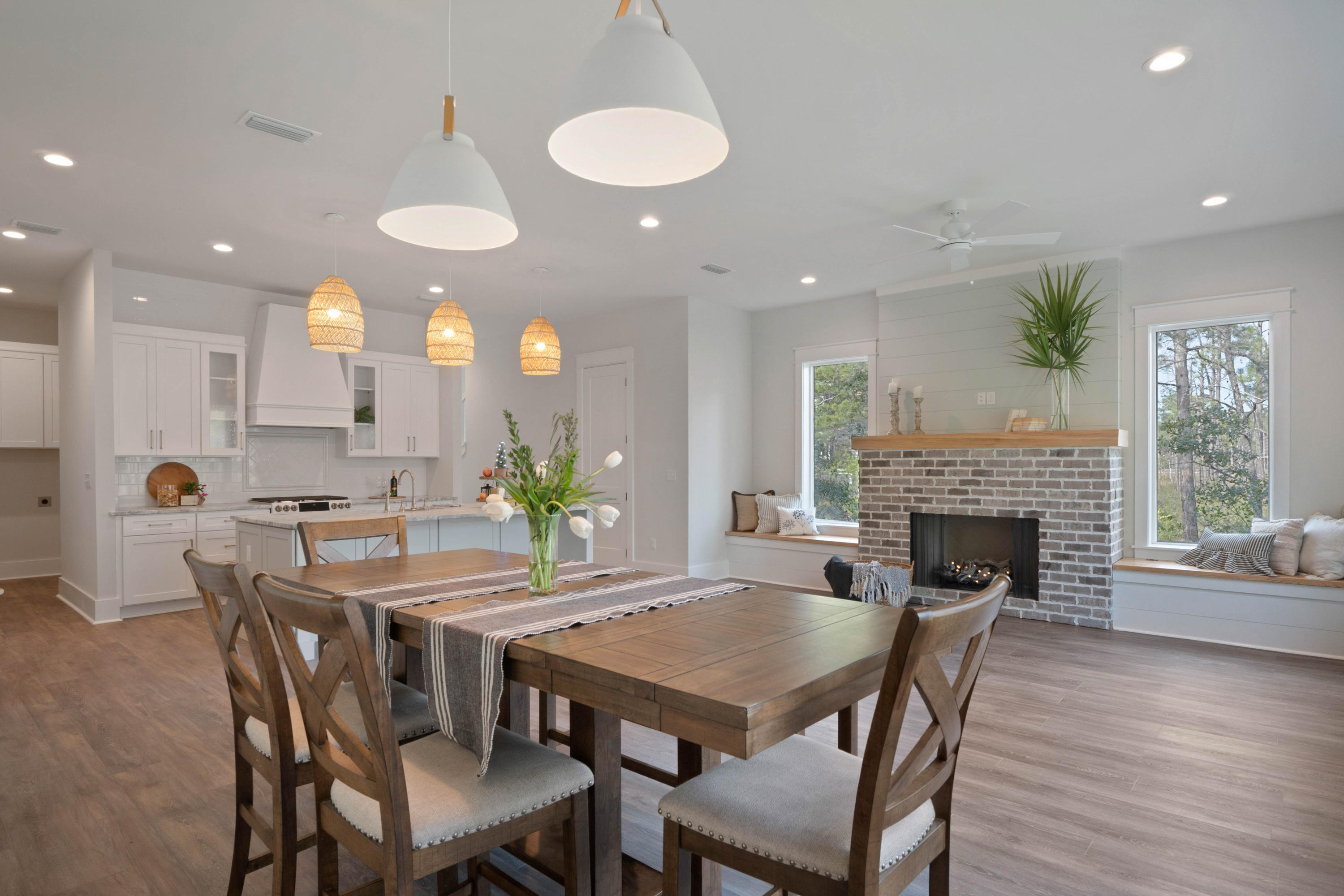 LAKESIDE AT BLUE MOUNTAIN BEACH - Residential