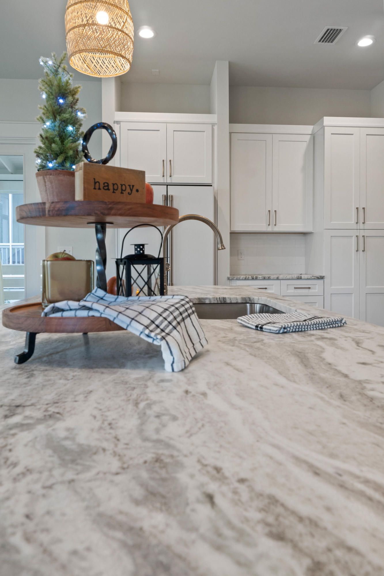 LAKESIDE AT BLUE MOUNTAIN BEACH - Residential