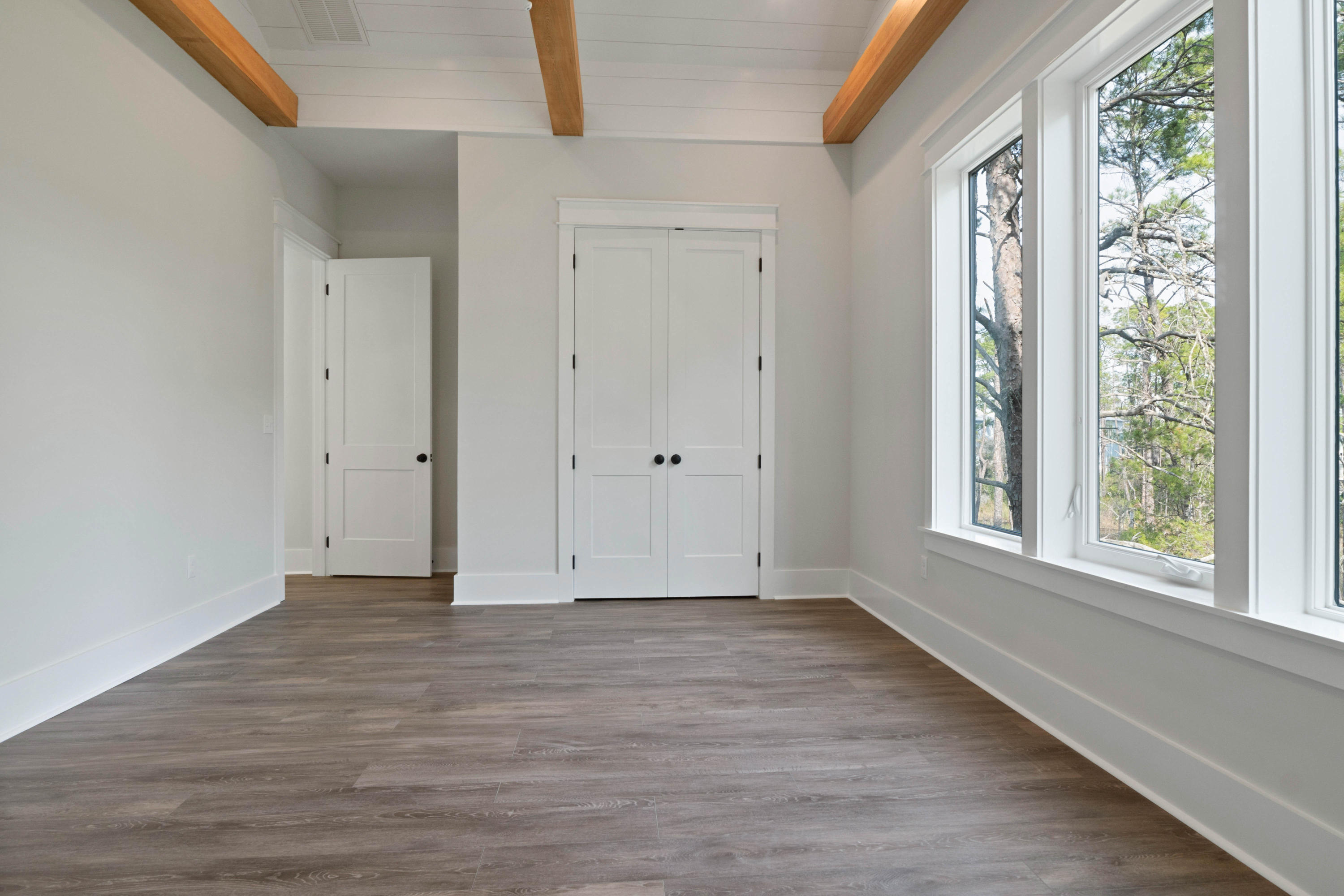 LAKESIDE AT BLUE MOUNTAIN BEACH - Residential