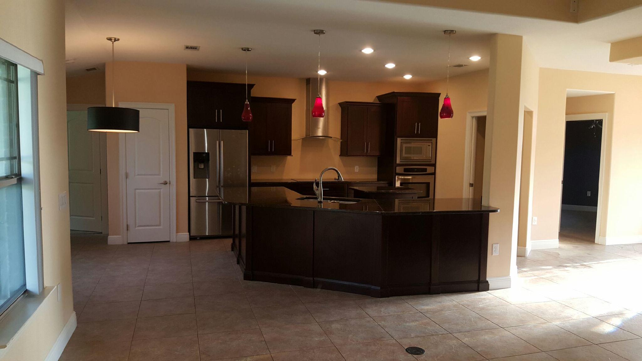 HOLLEY BY THE SEA - Residential