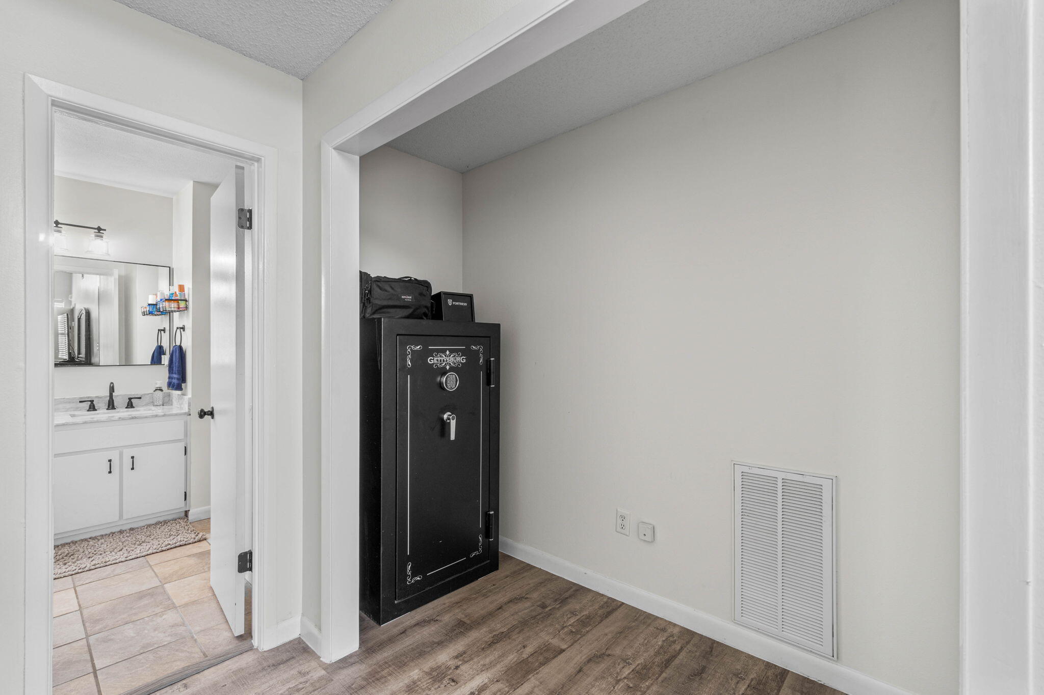 OAK HAVEN - Residential