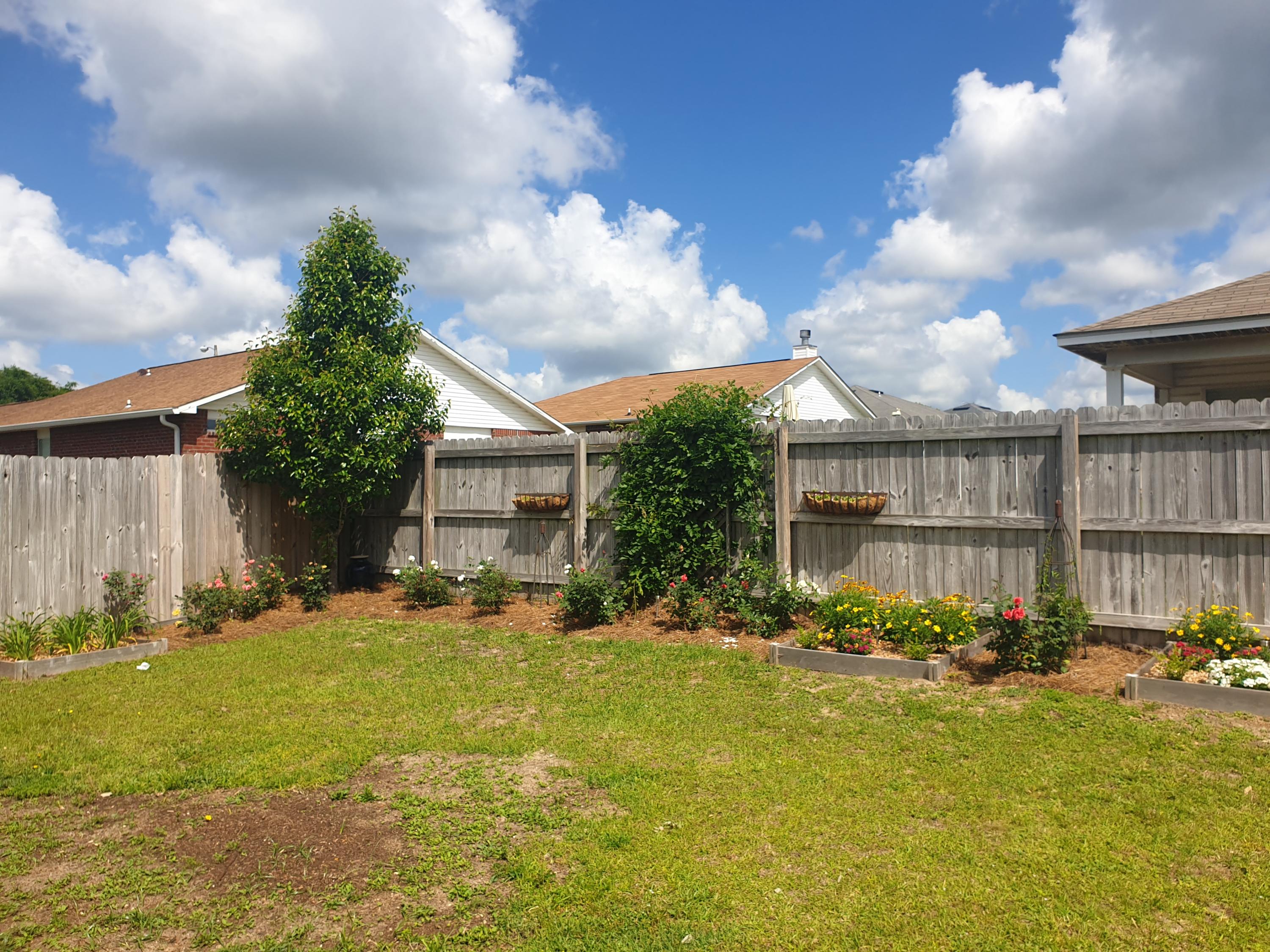 REDSTONE ESTATES - Residential