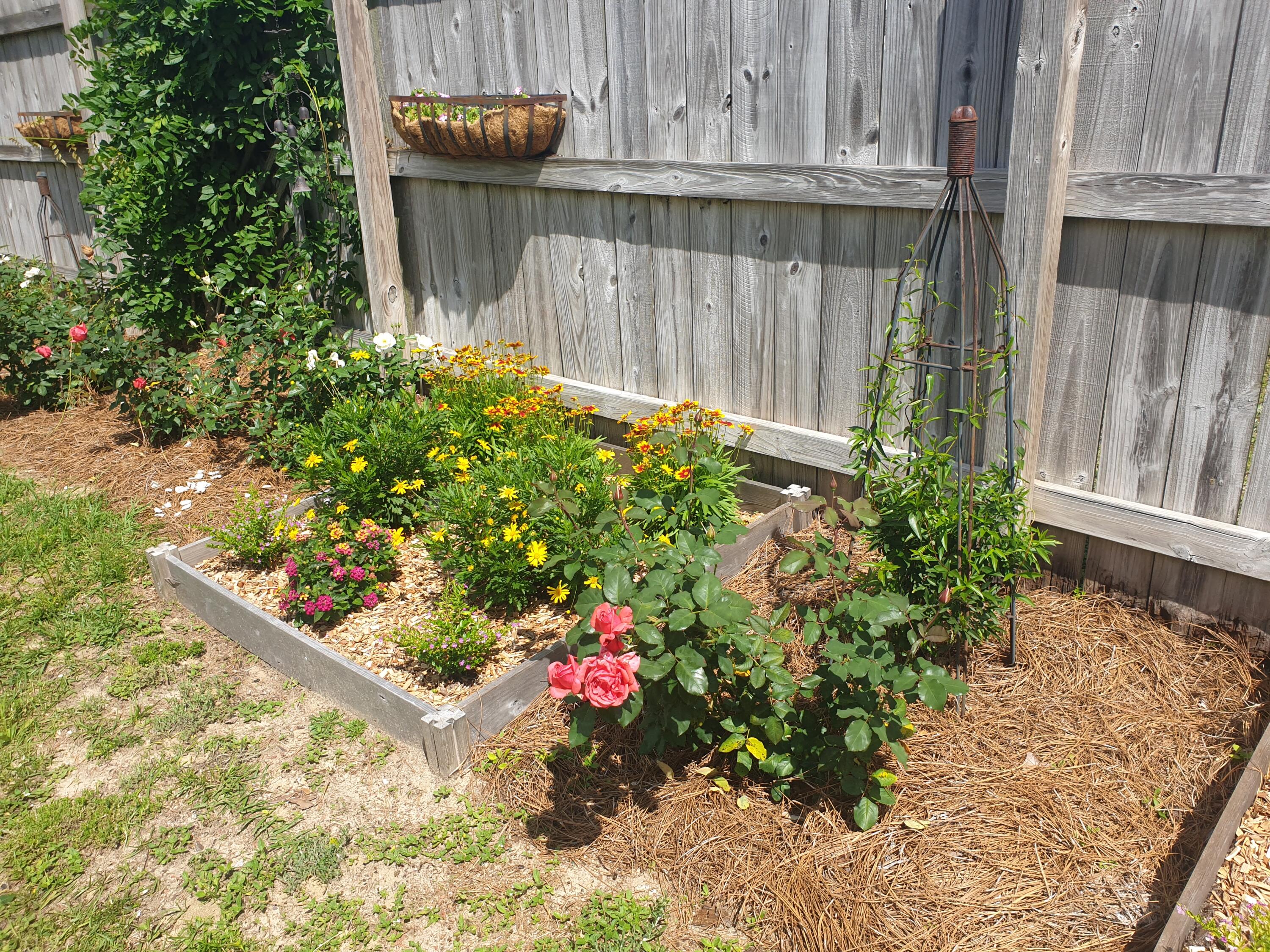 REDSTONE ESTATES - Residential