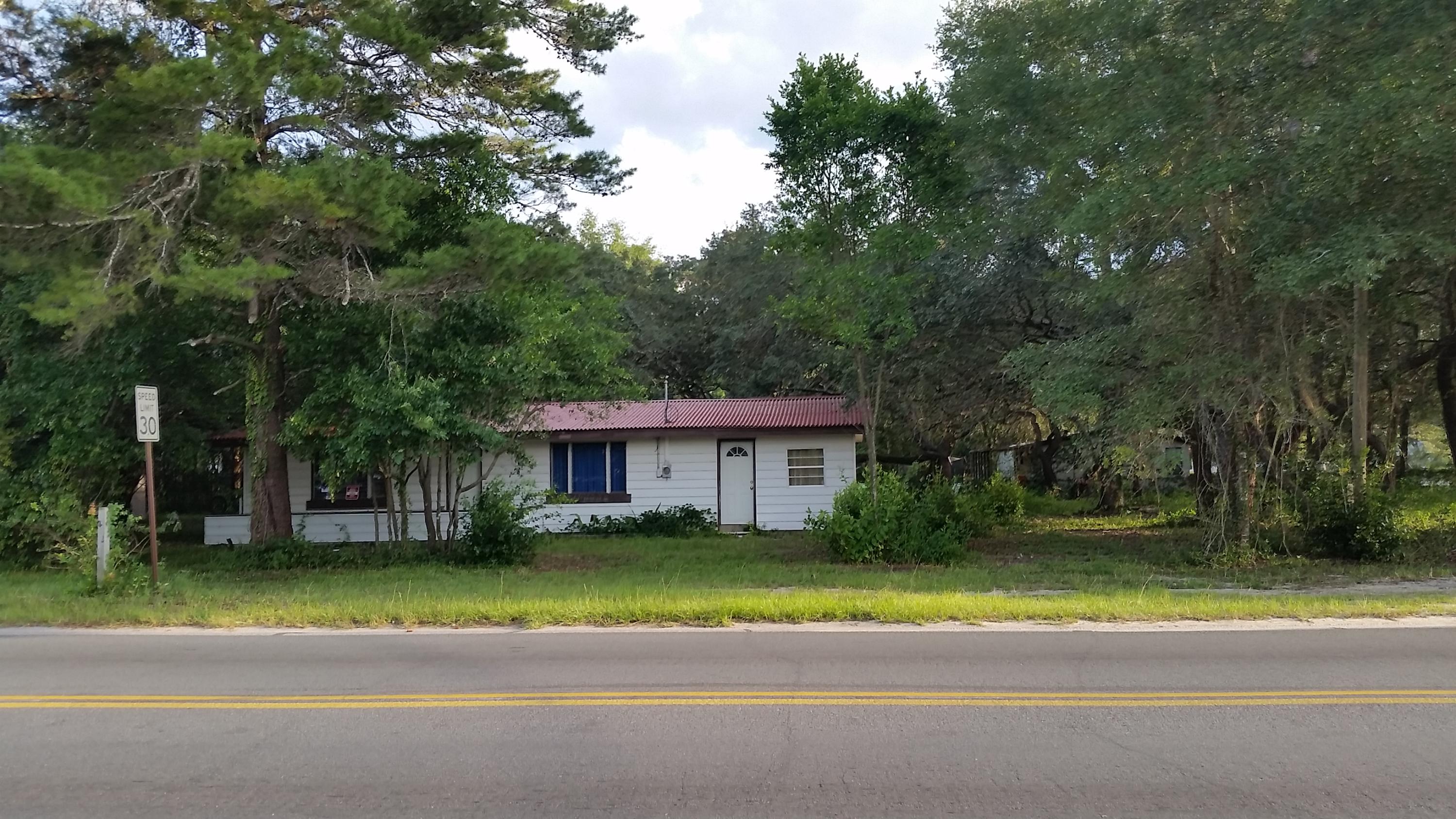 LLOYD & HETHERINGTON - Land