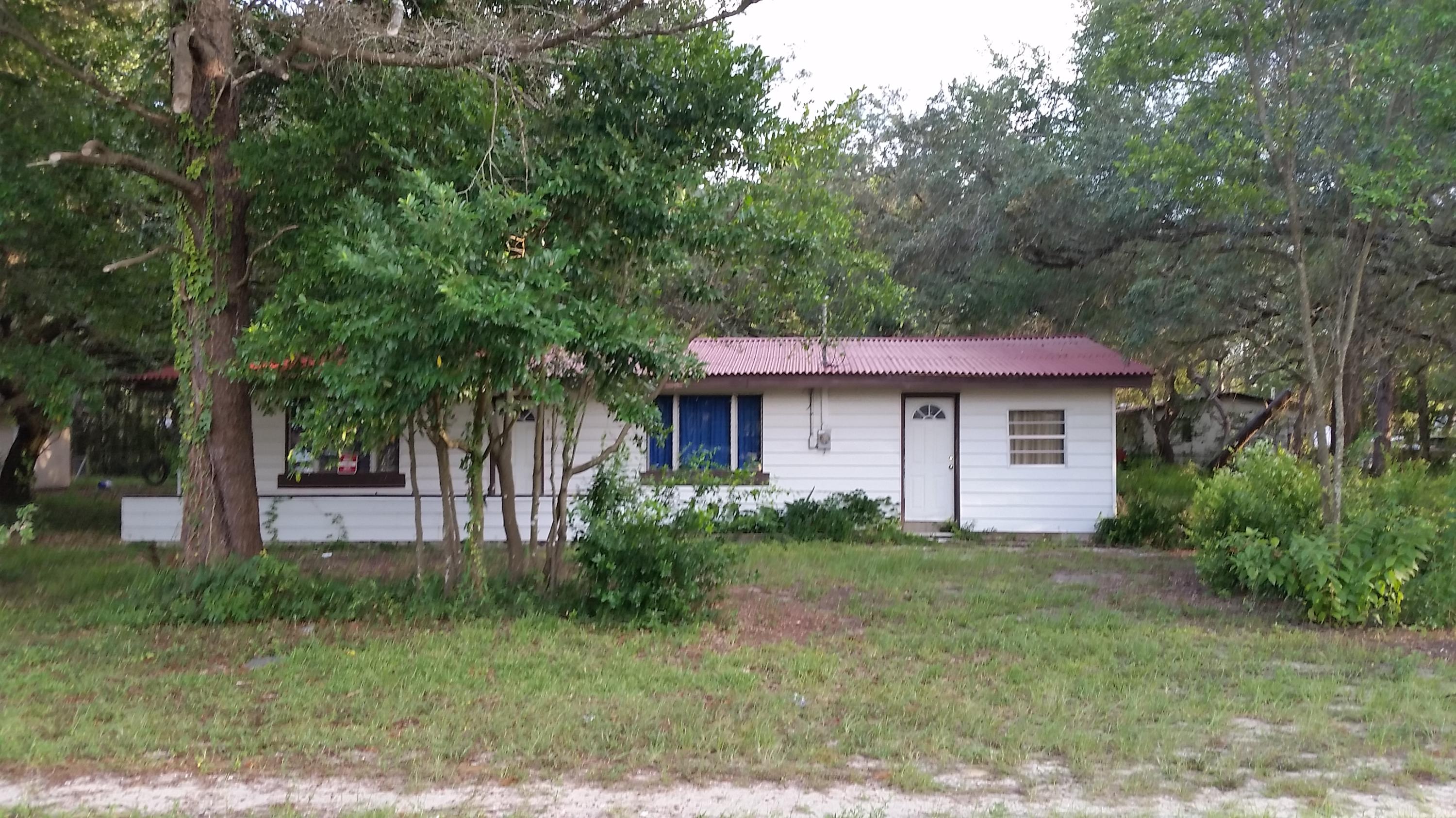 LLOYD & HETHERINGTON - Land