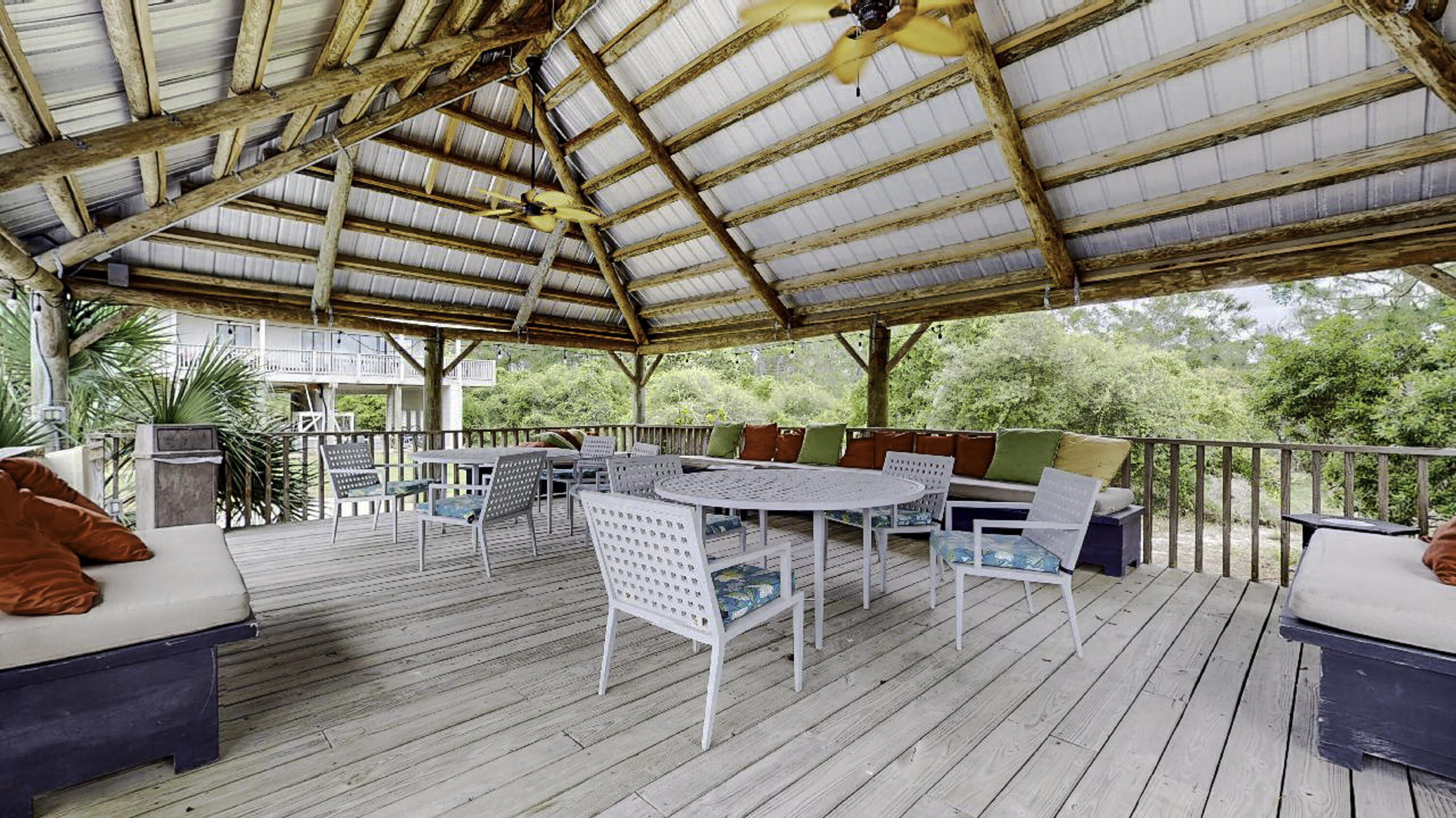 BEACHFRONT 2 PH 1 - Residential