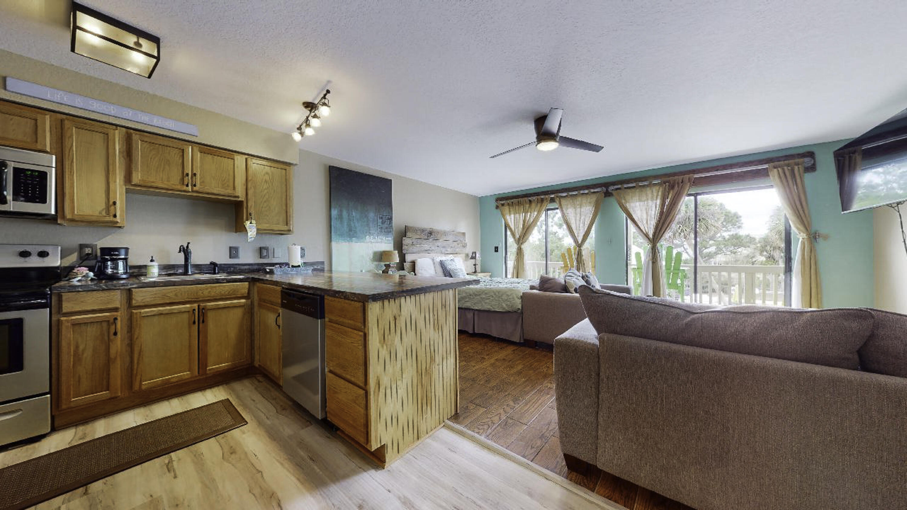 BEACHFRONT 2 PH 1 - Residential