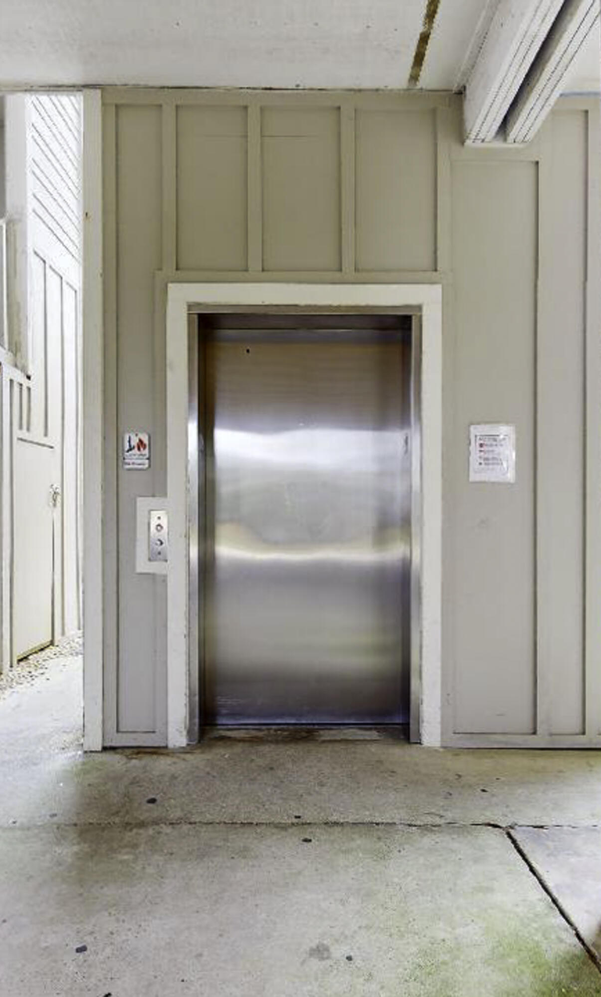 BEACHFRONT 2 PH 1 - Residential