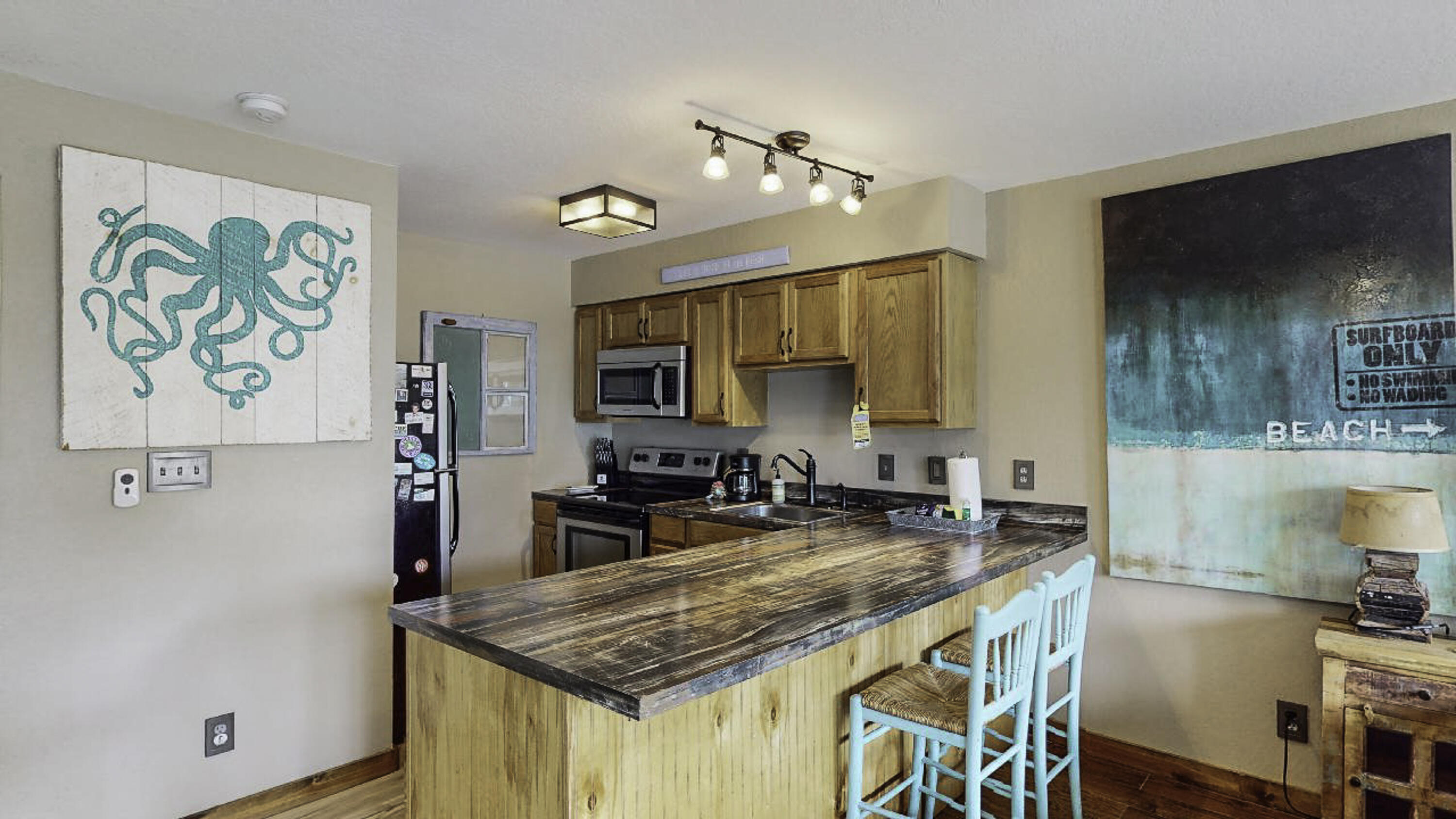 BEACHFRONT 2 PH 1 - Residential