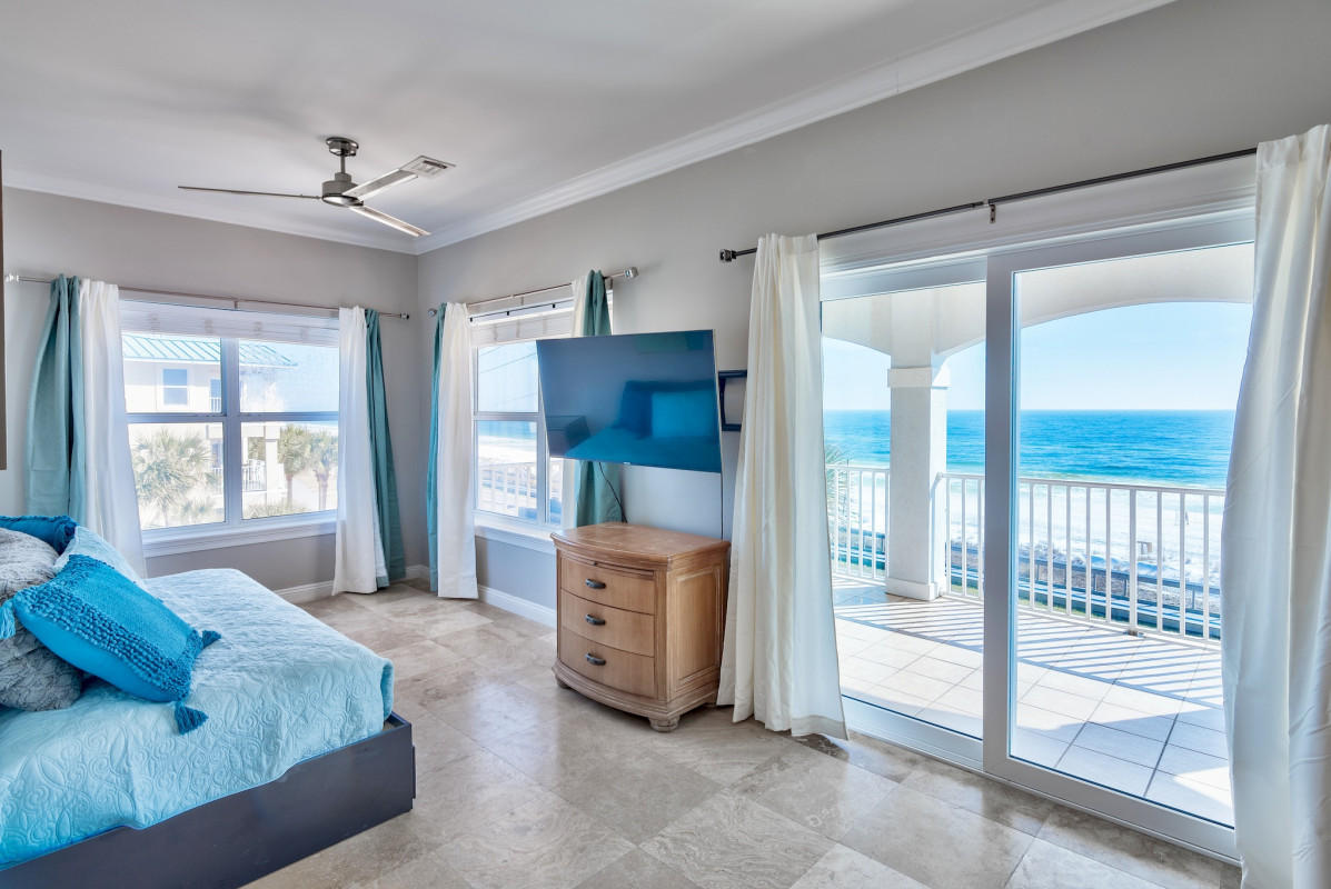 Maravilla Shores - Residential