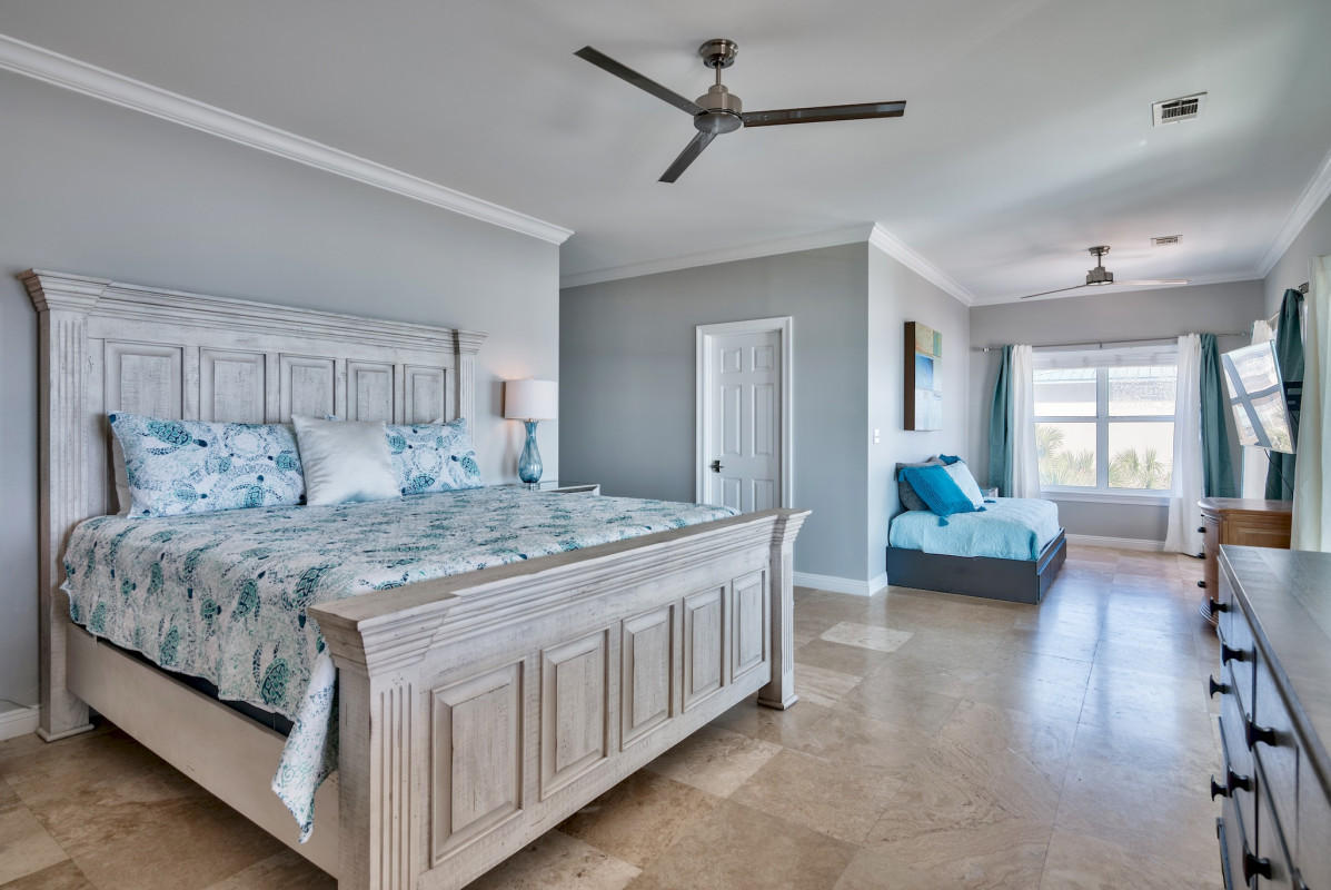 Maravilla Shores - Residential