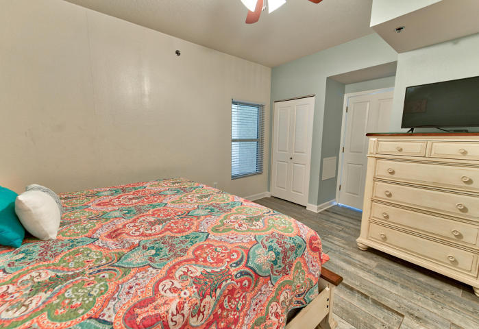 SHORES OF PANAMA - Residential