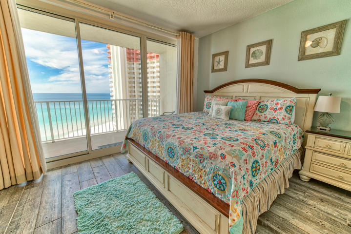 SHORES OF PANAMA - Residential