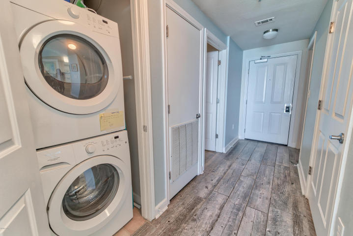 SHORES OF PANAMA - Residential