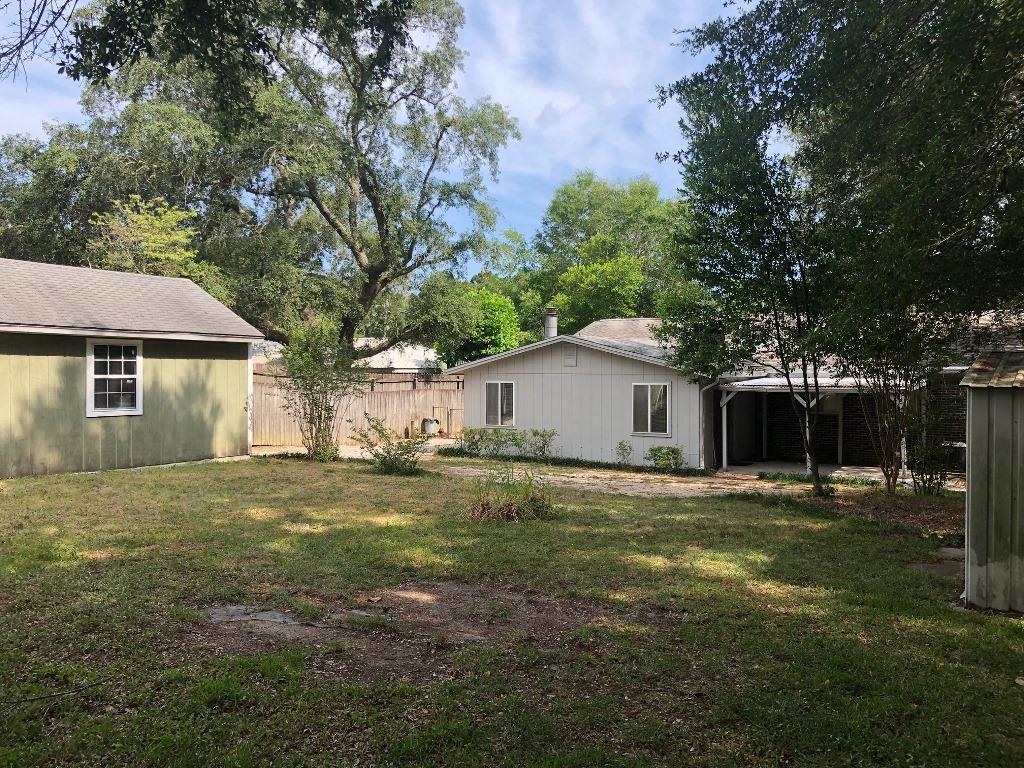 PINECREST HILLS - Residential