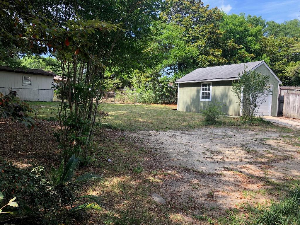 PINECREST HILLS - Residential