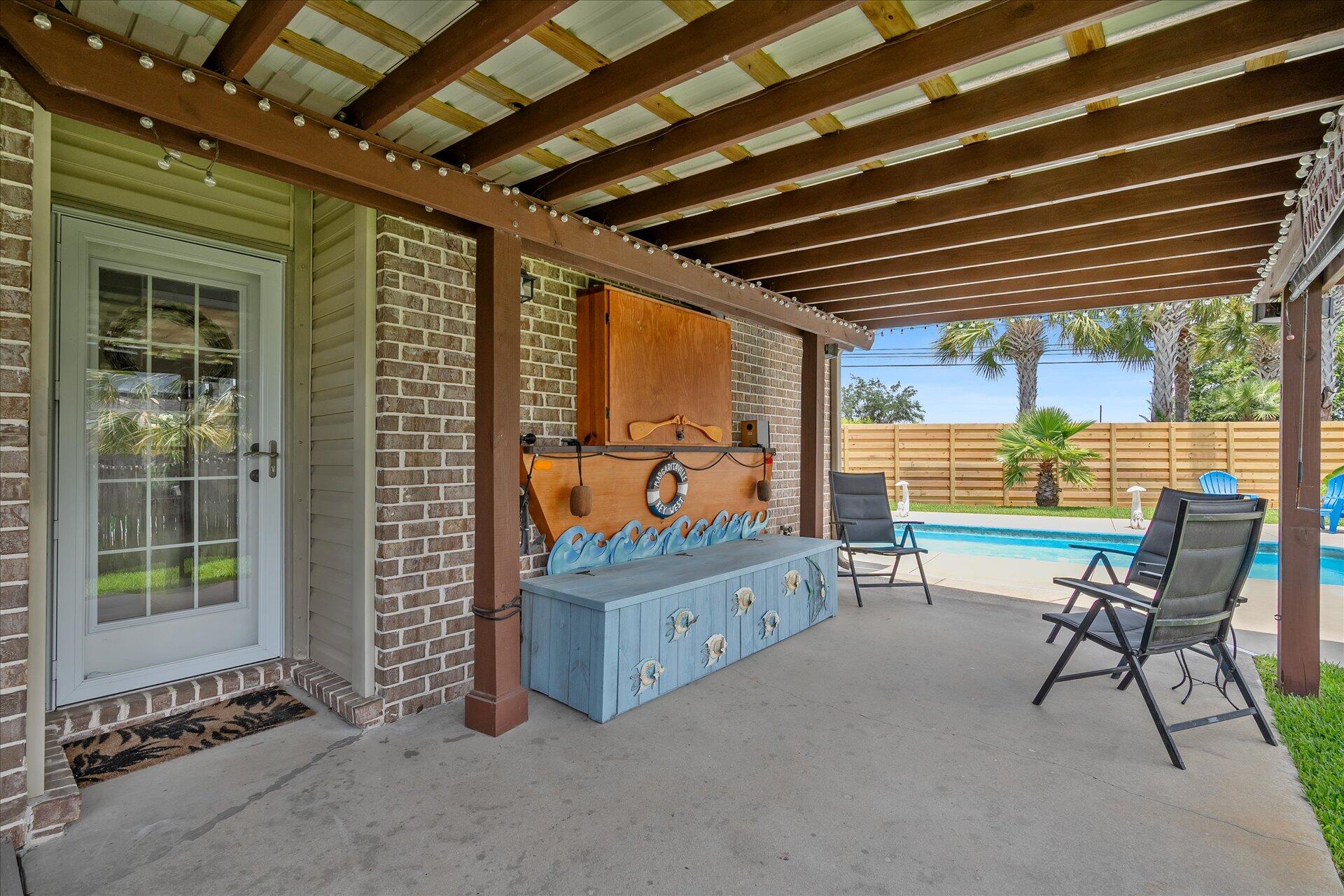 SOUNDSIDE MOORINGS - Residential