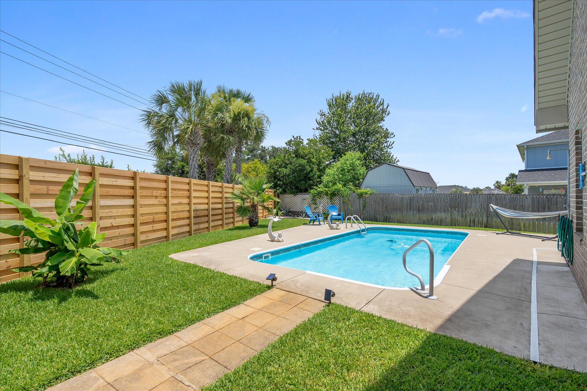 SOUNDSIDE MOORINGS - Residential