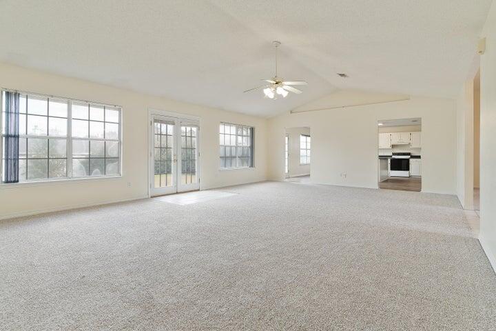 CHEROKEE BEND S/D - Residential