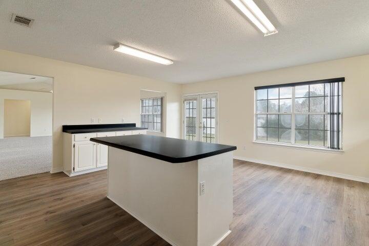 CHEROKEE BEND S/D - Residential