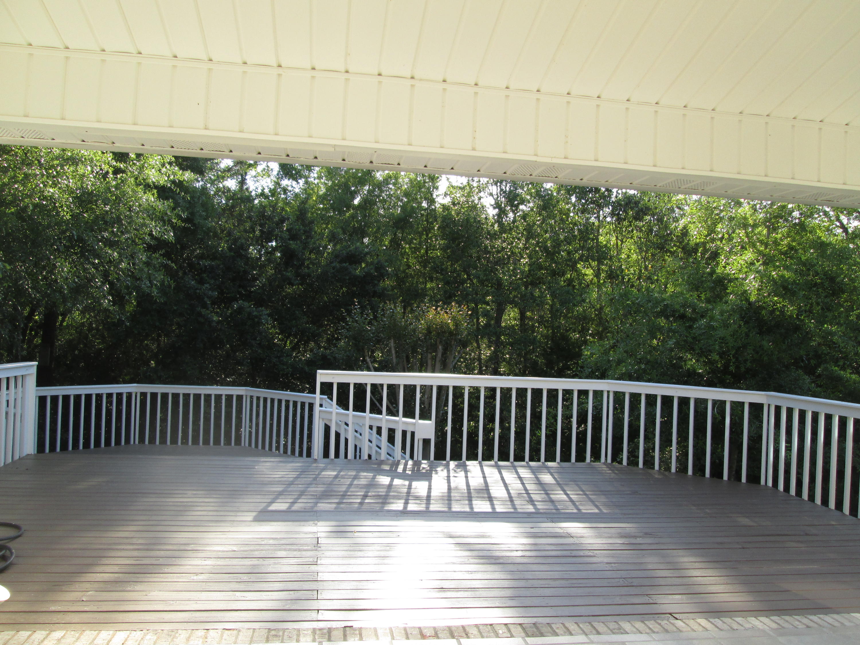 ROCKY BAYOU COUNTRY CLUB ESTATES 9 - Residential