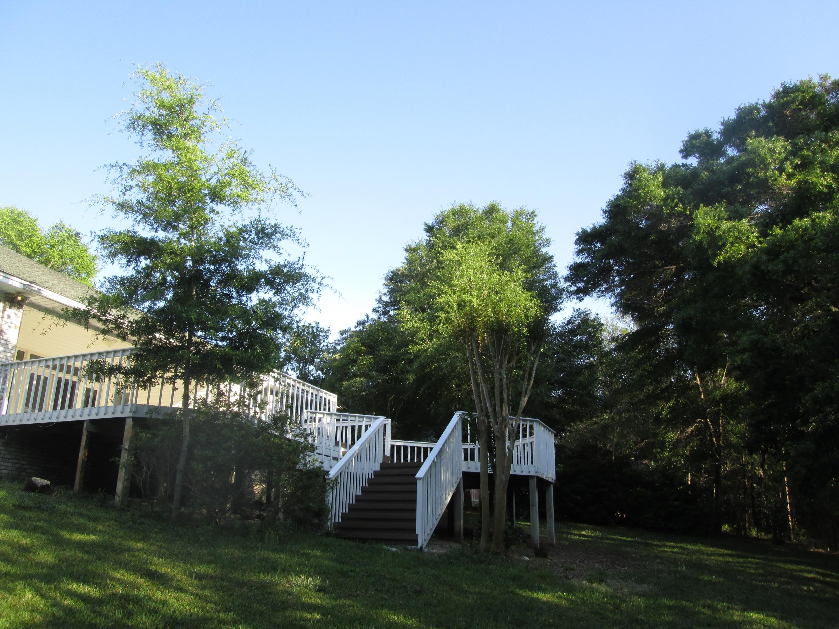 ROCKY BAYOU COUNTRY CLUB ESTATES 9 - Residential