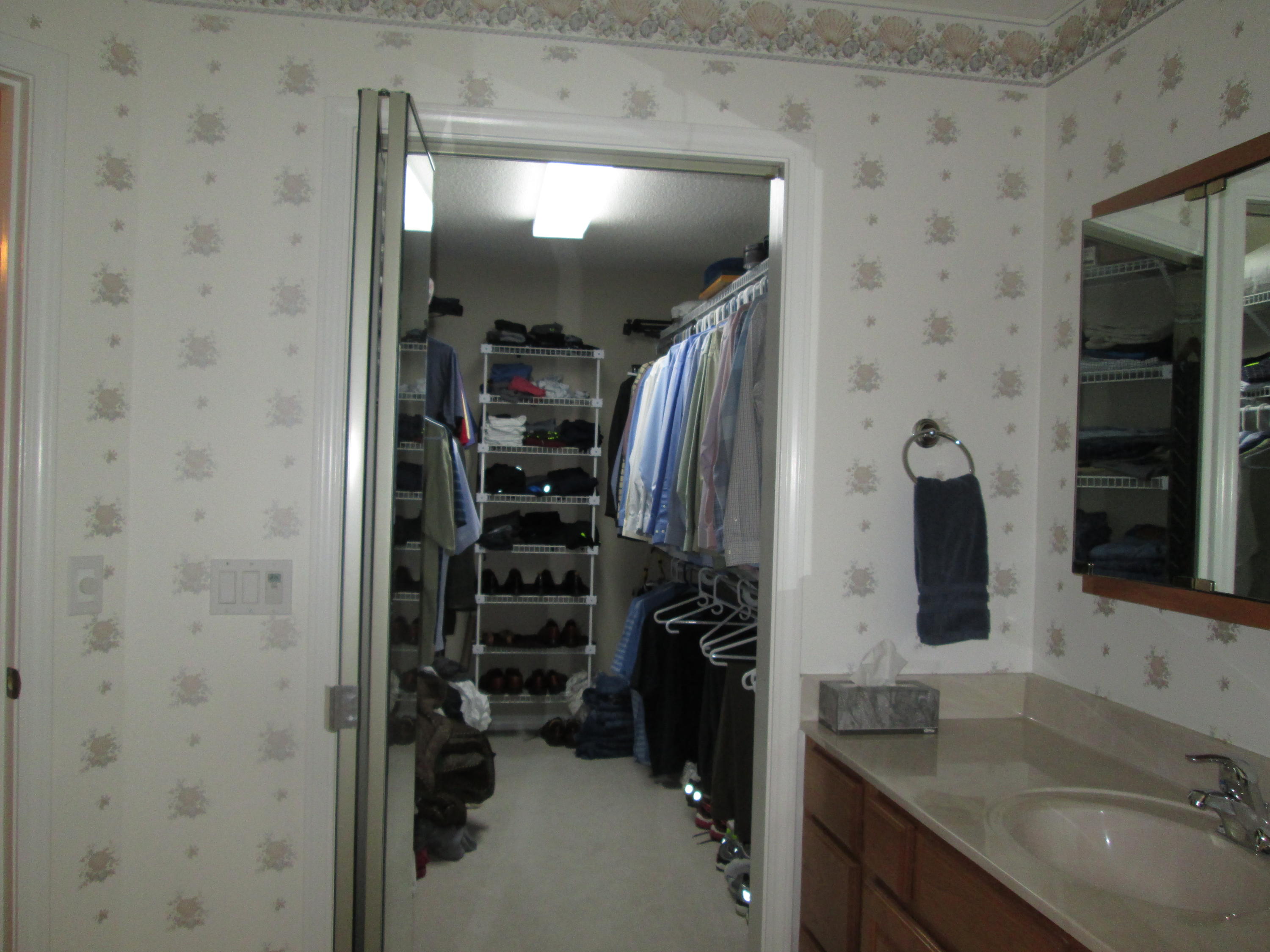 ROCKY BAYOU COUNTRY CLUB ESTATES 9 - Residential