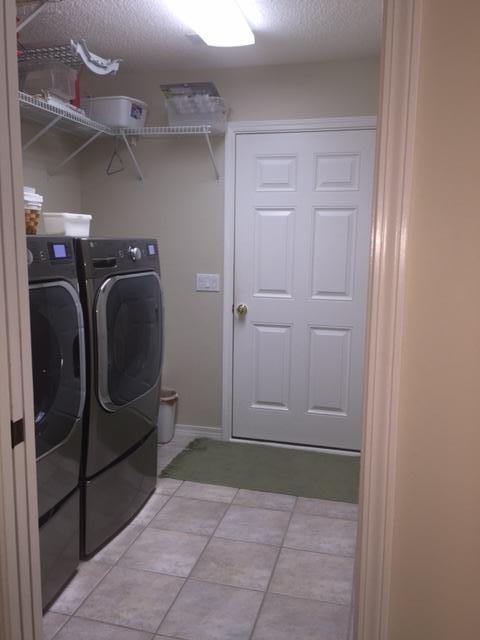 ROCKY BAYOU COUNTRY CLUB ESTATES 9 - Residential