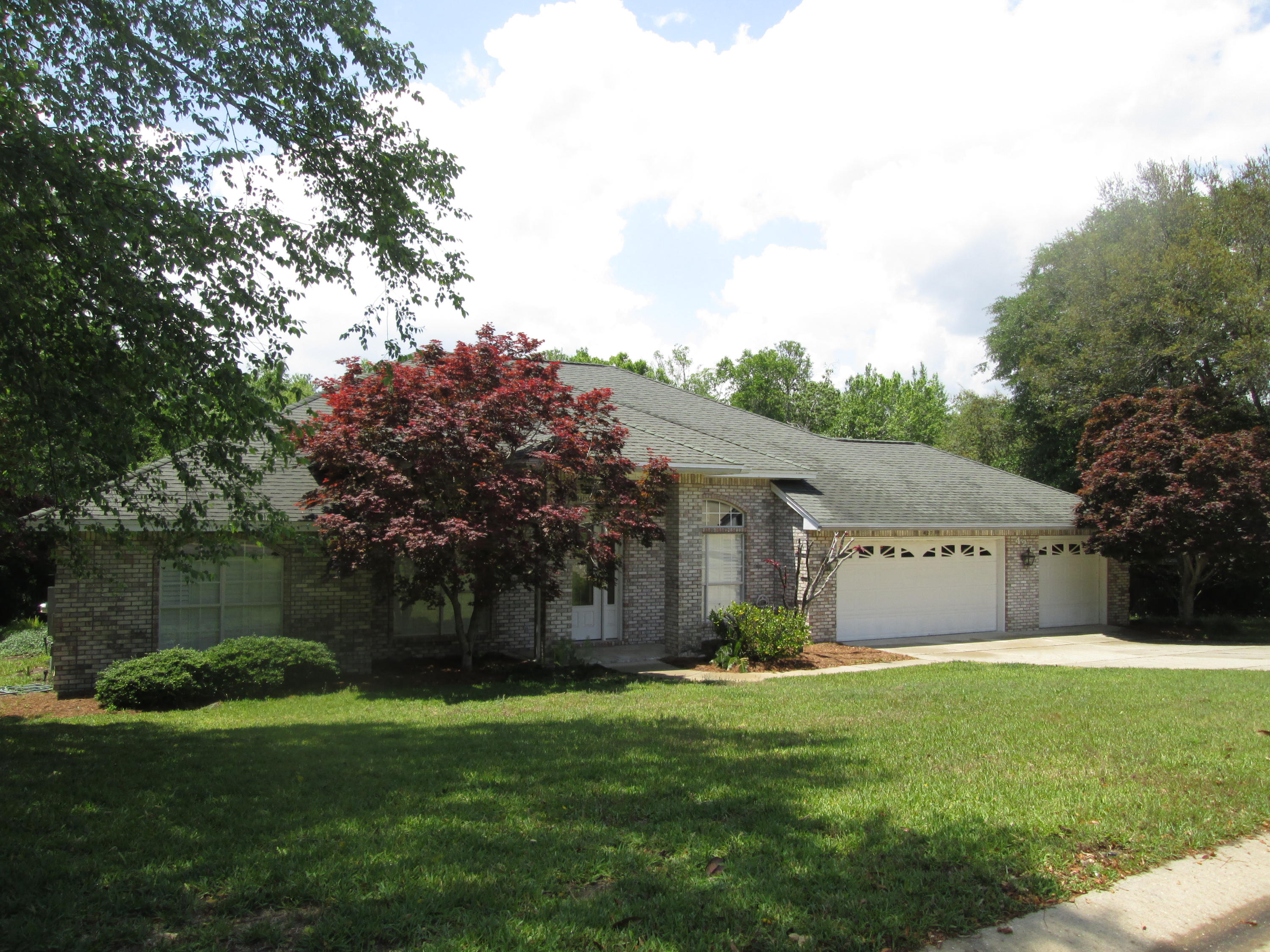 ROCKY BAYOU COUNTRY CLUB ESTATES 9 - Residential