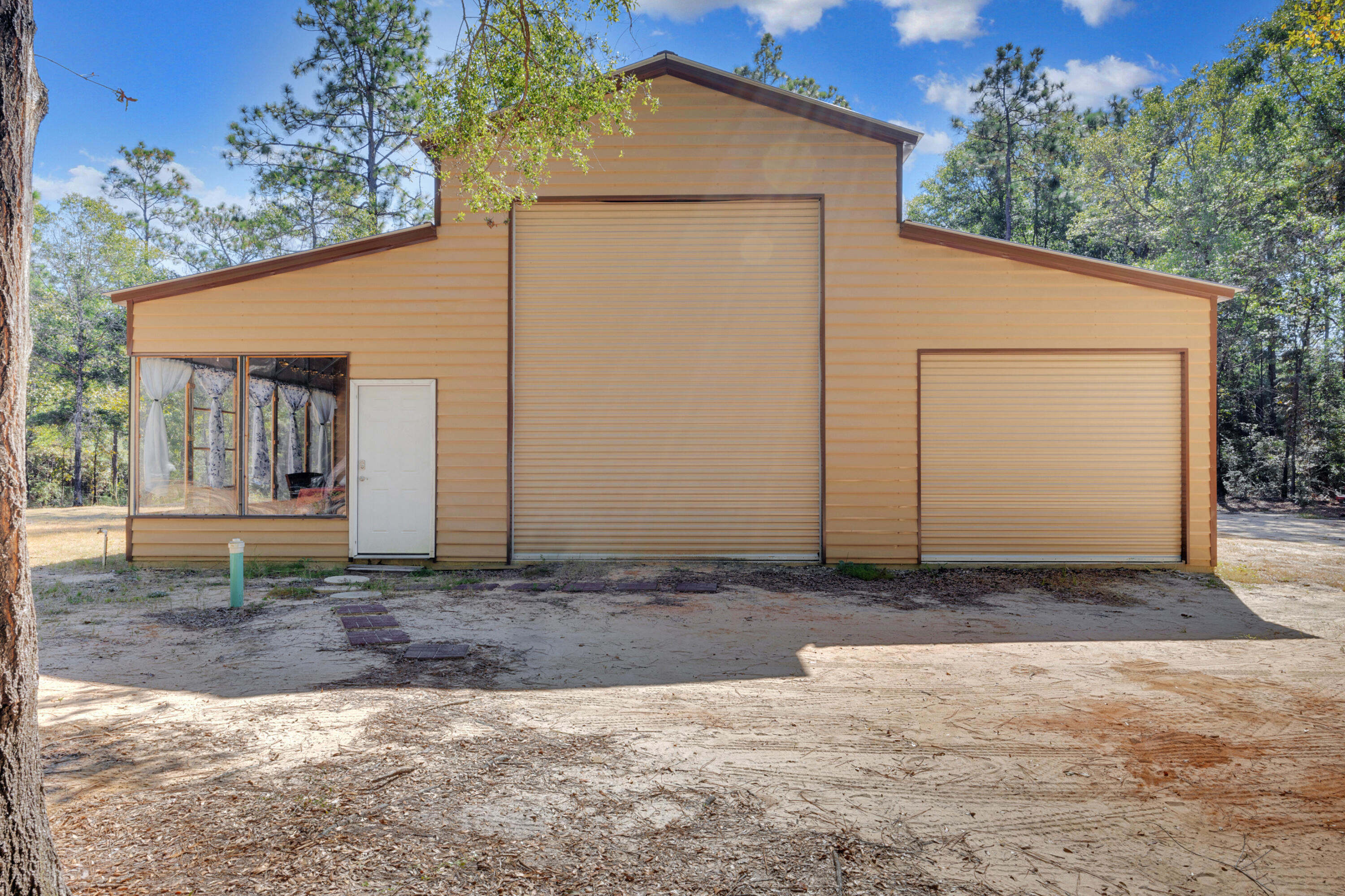 NORTH SUPERGROUP (221000.00) - Farm