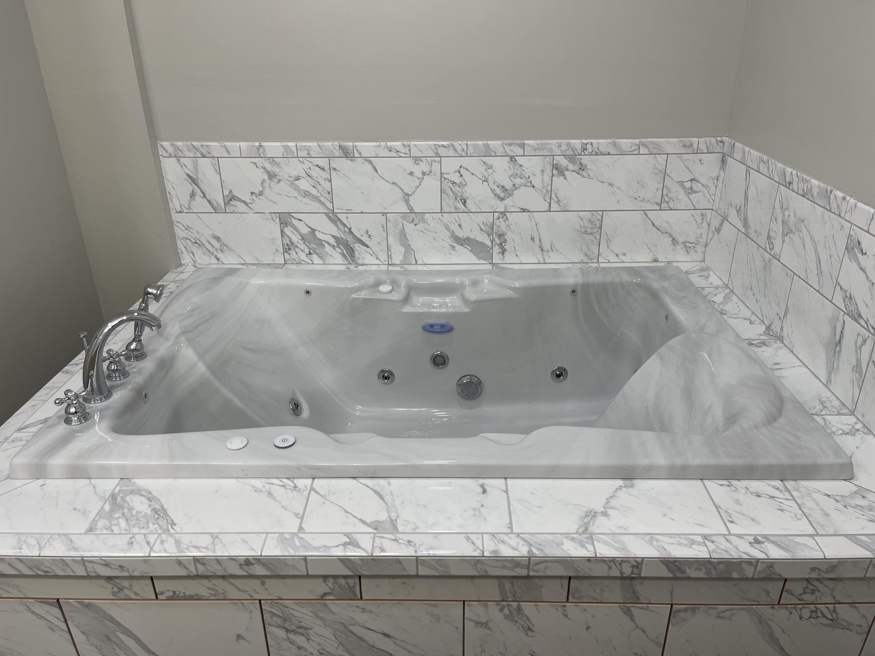 NORTH SUPERGROUP (221000.00) - Farm