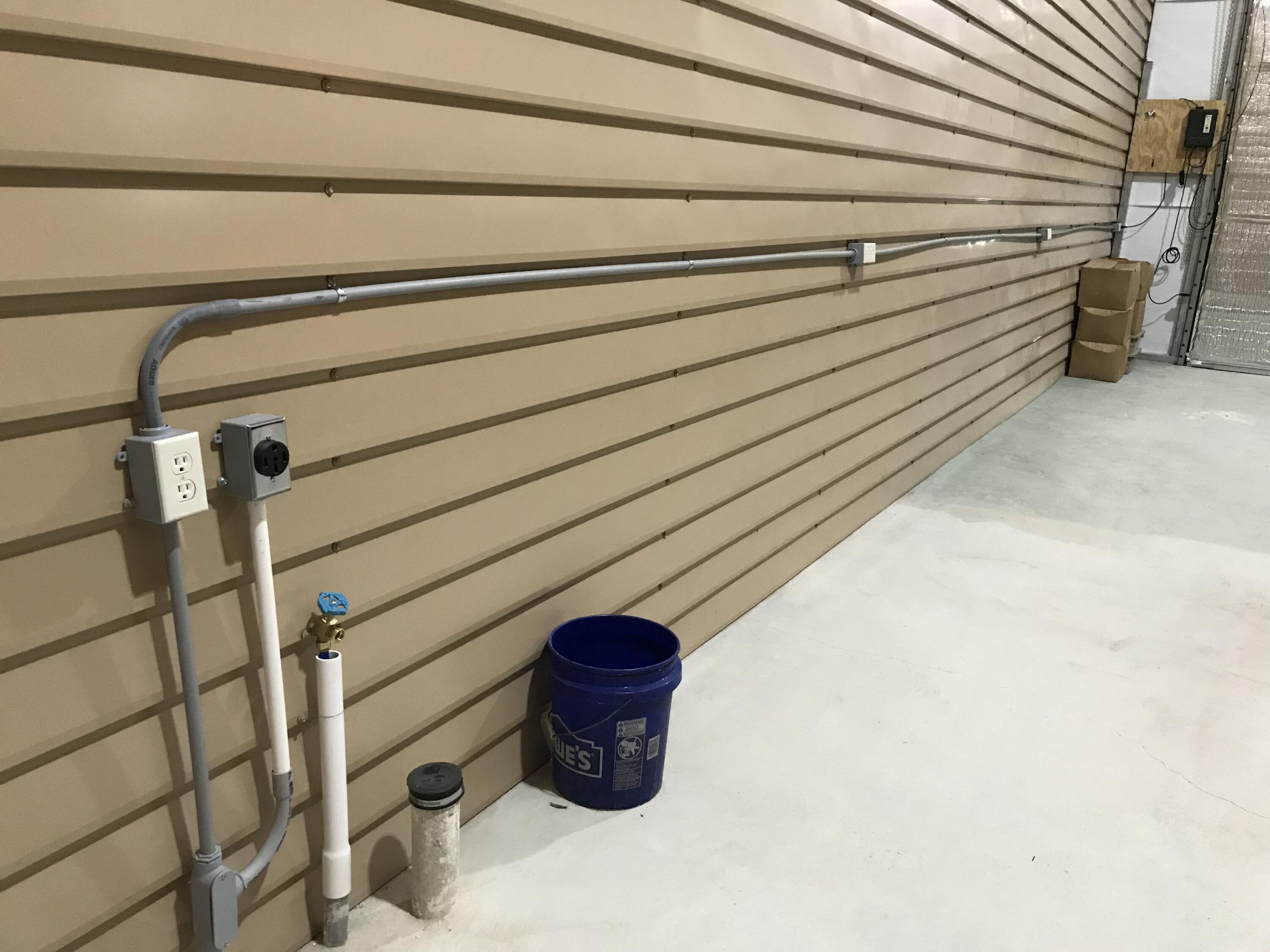 NORTH SUPERGROUP (221000.00) - Farm