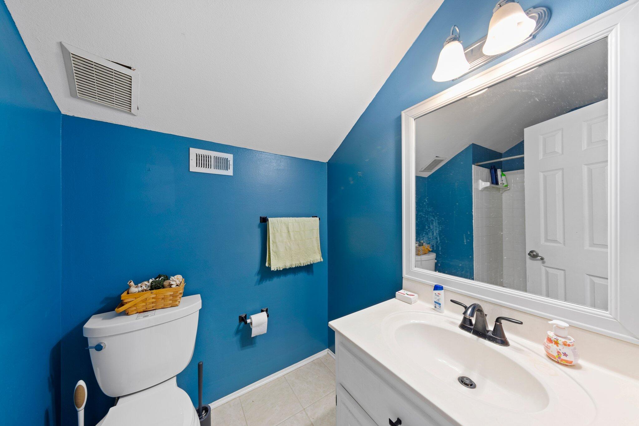 PARKWOOD LANE BLUEWATER BAY - Residential Lease