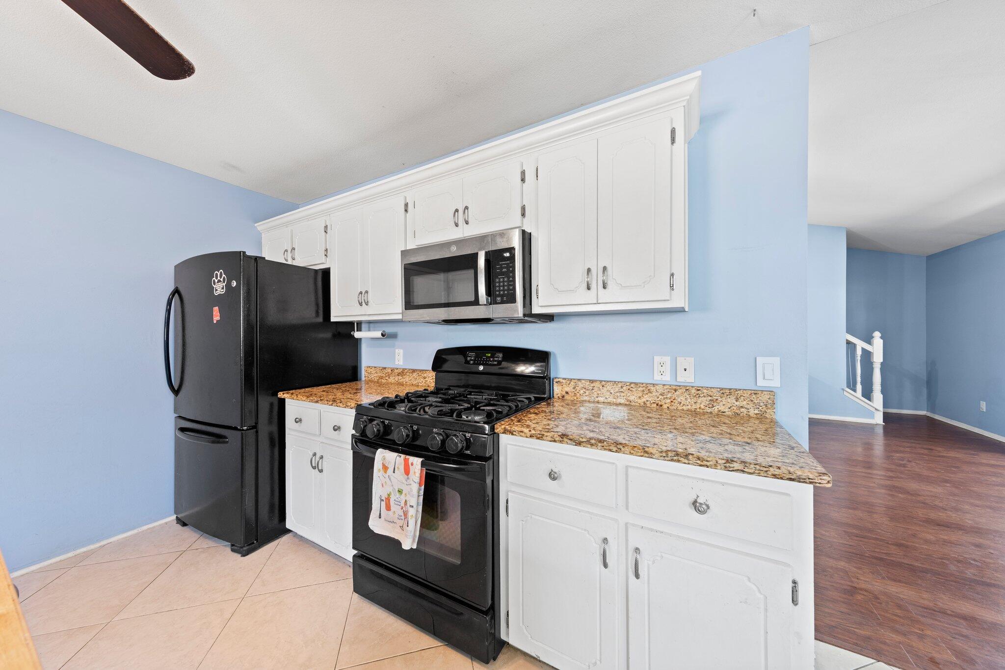 PARKWOOD LANE BLUEWATER BAY - Residential Lease