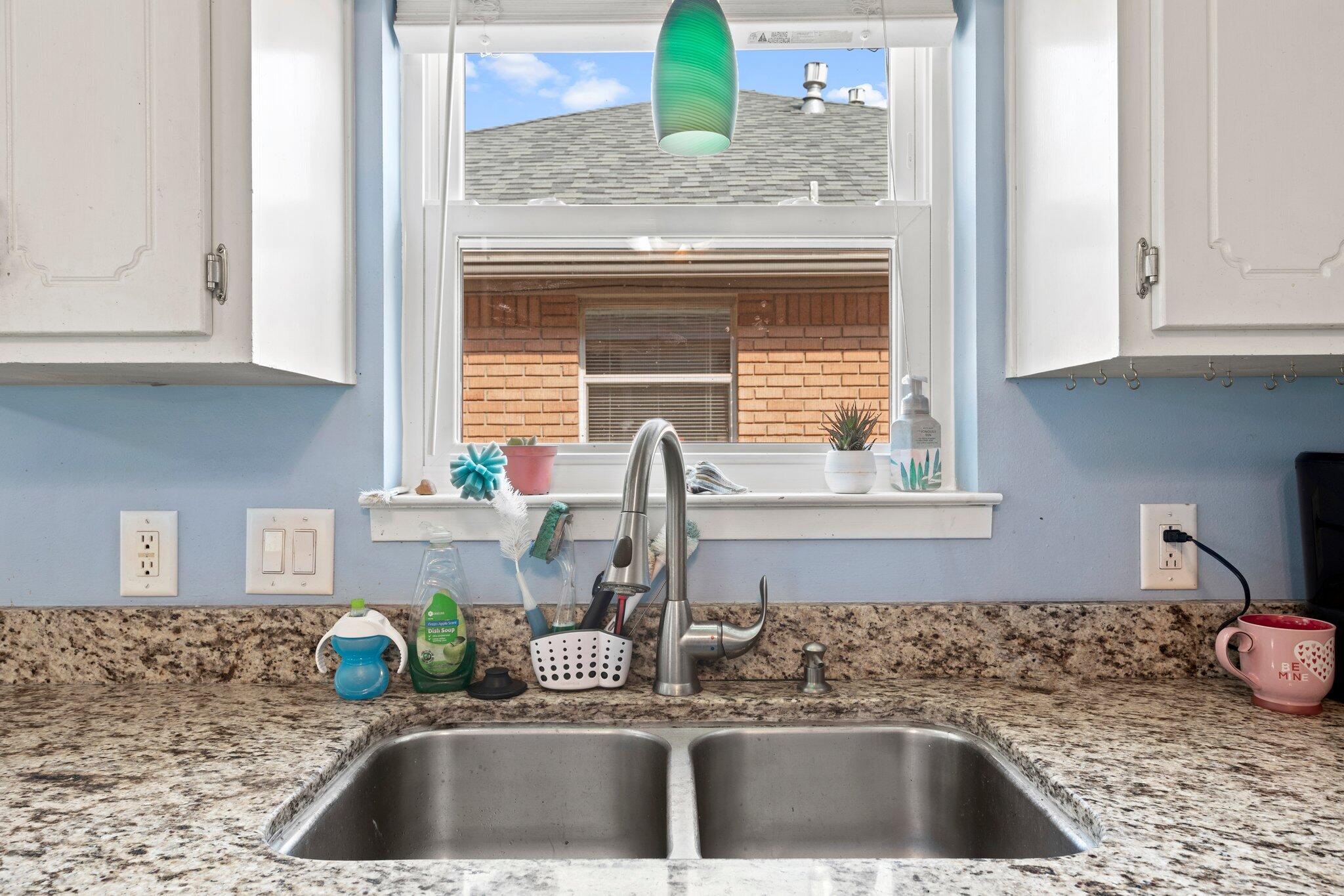 PARKWOOD LANE BLUEWATER BAY - Residential Lease