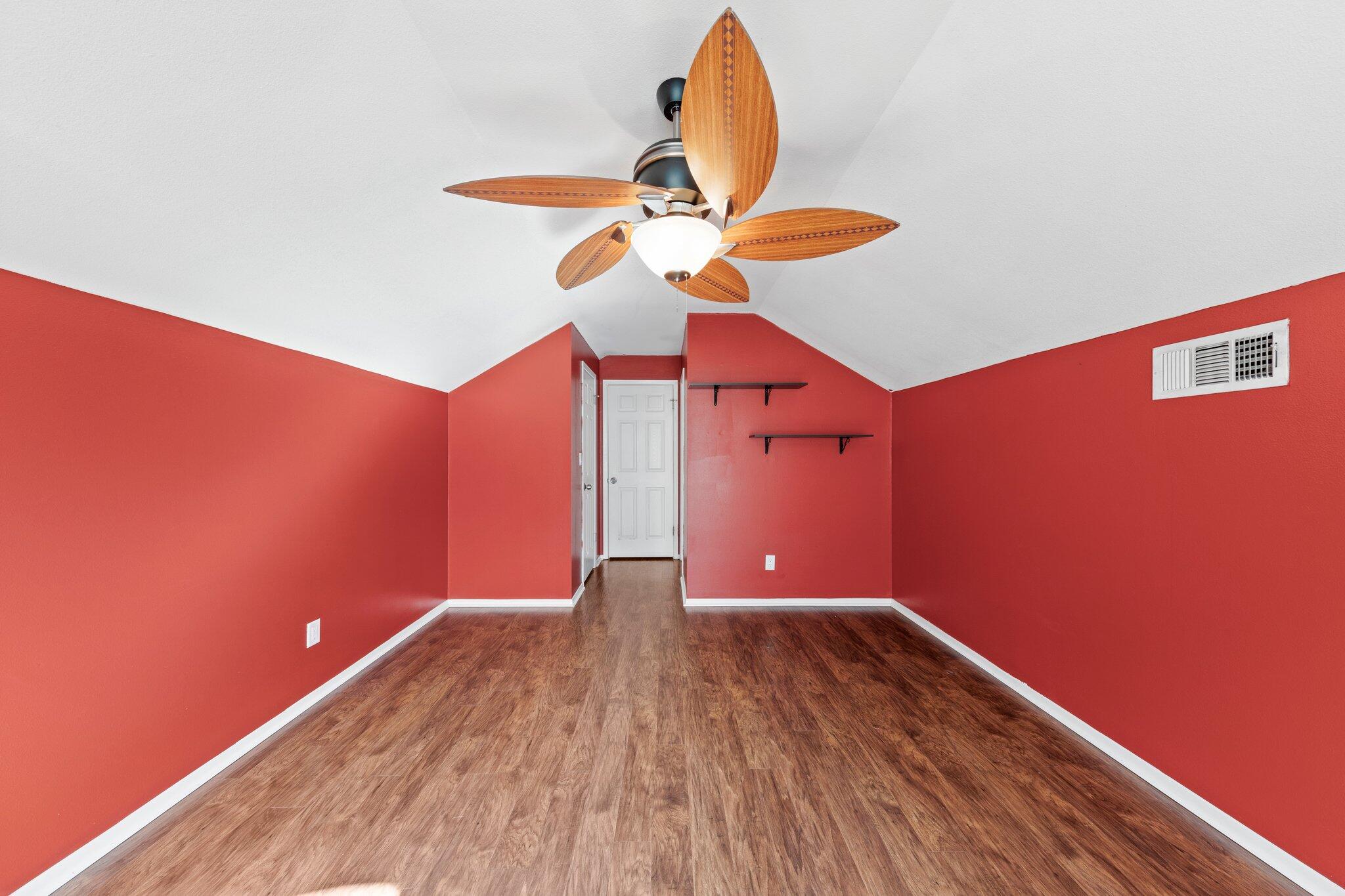 PARKWOOD LANE BLUEWATER BAY - Residential Lease