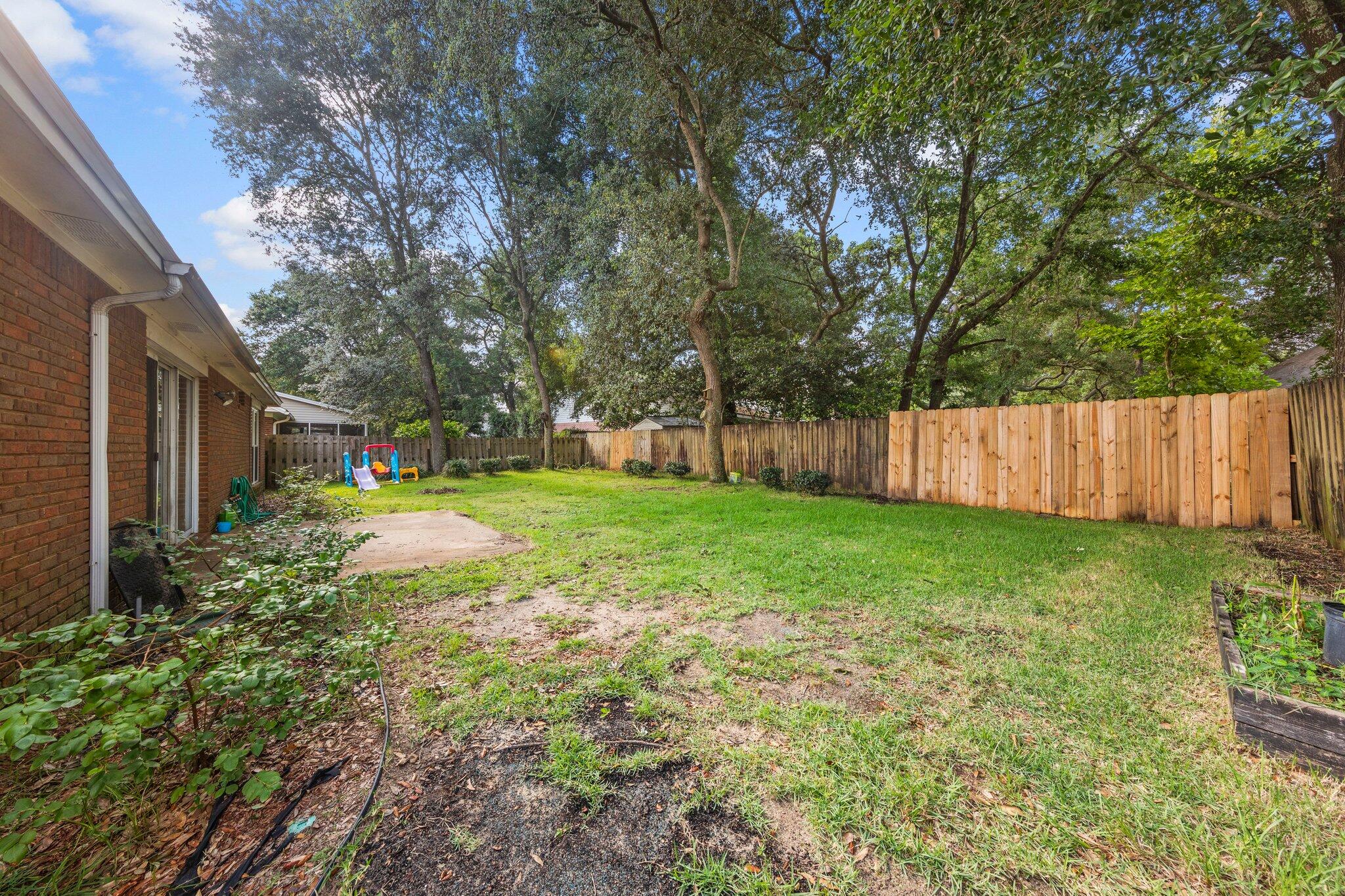 PARKWOOD LANE BLUEWATER BAY - Residential Lease