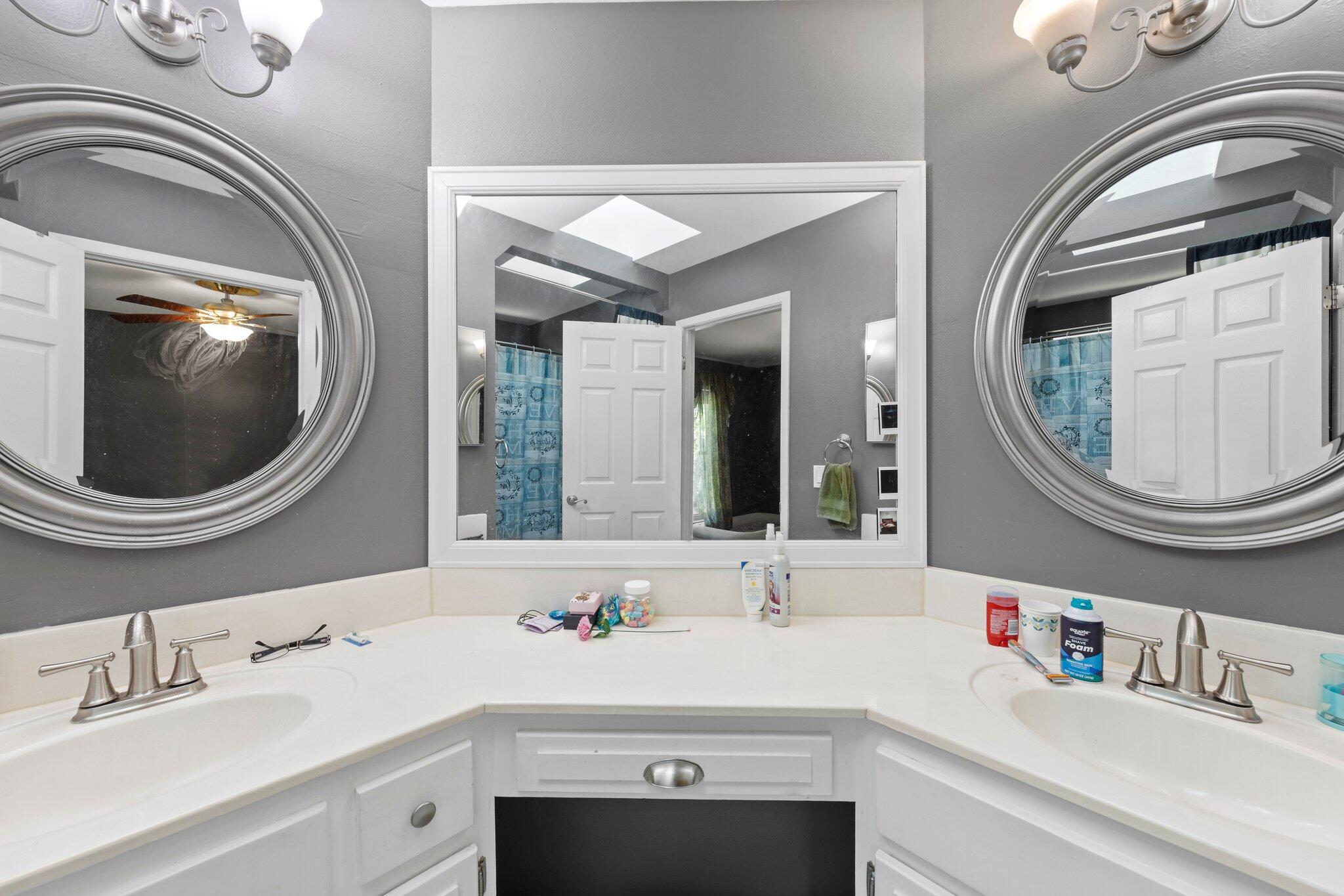 PARKWOOD LANE BLUEWATER BAY - Residential Lease