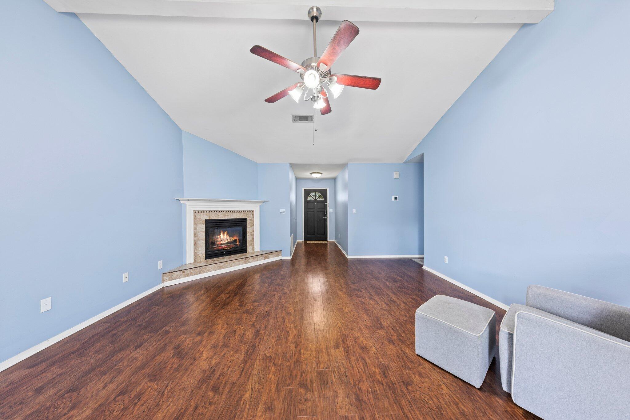 PARKWOOD LANE BLUEWATER BAY - Residential Lease