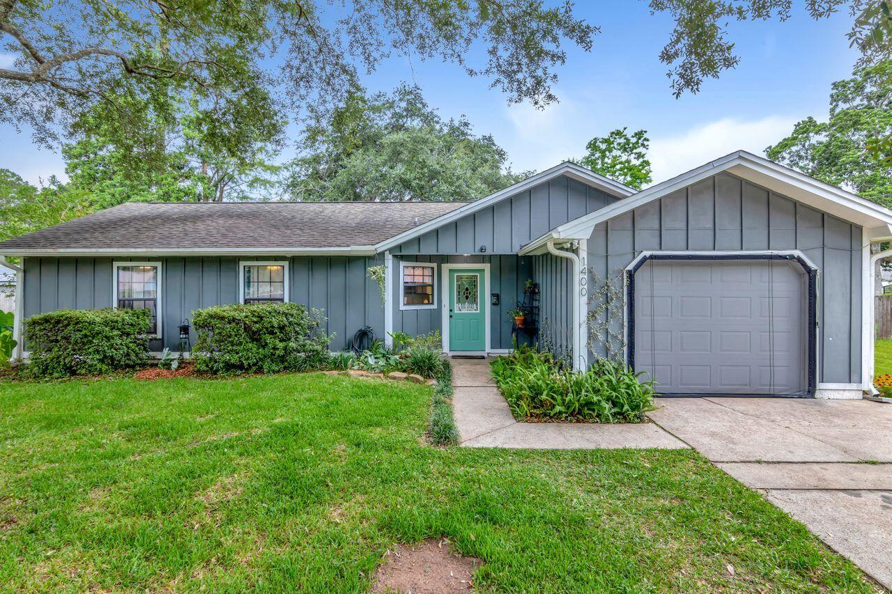 PINE MEADOWS 2ND ADDN - Residential