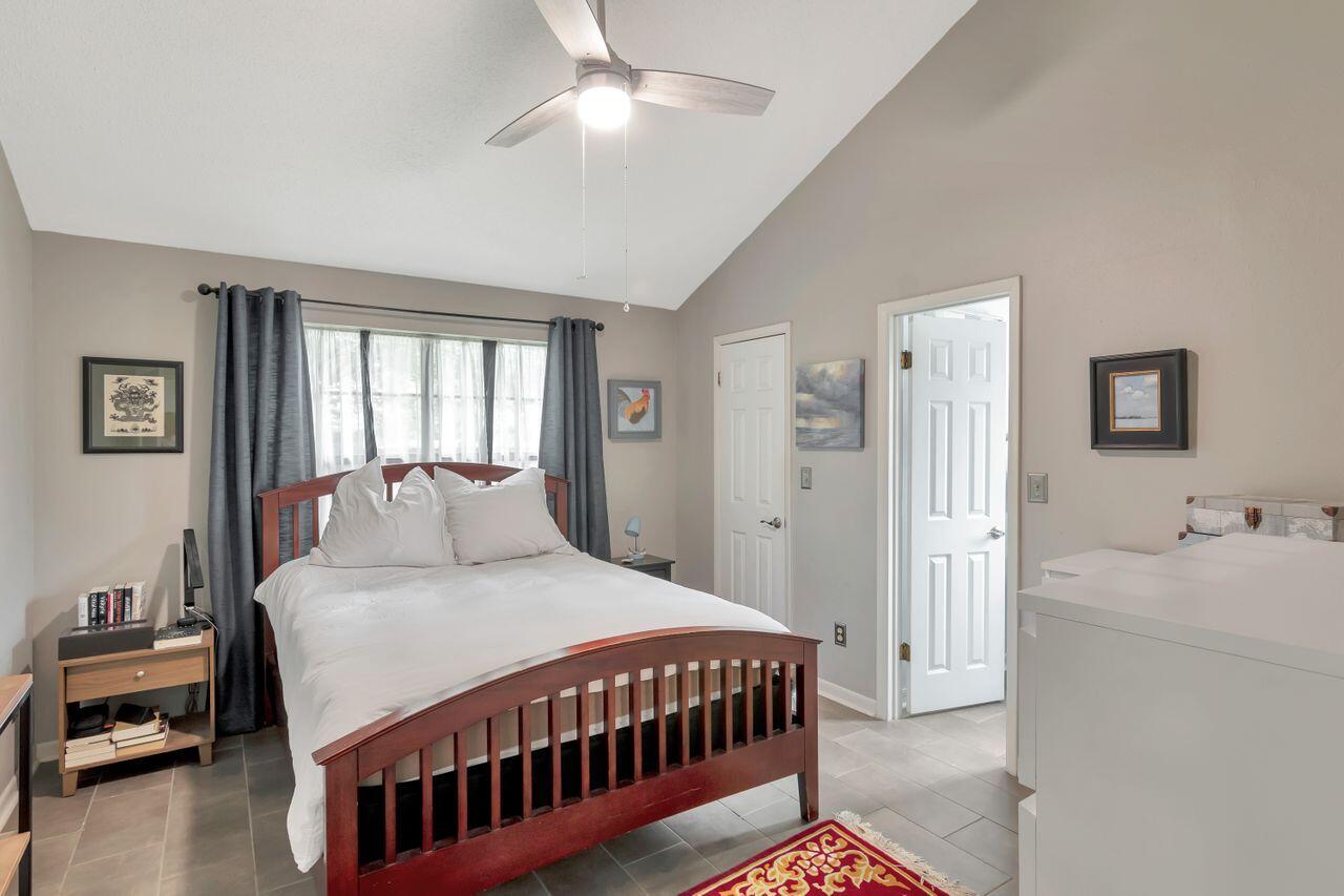 PINE MEADOWS 2ND ADDN - Residential