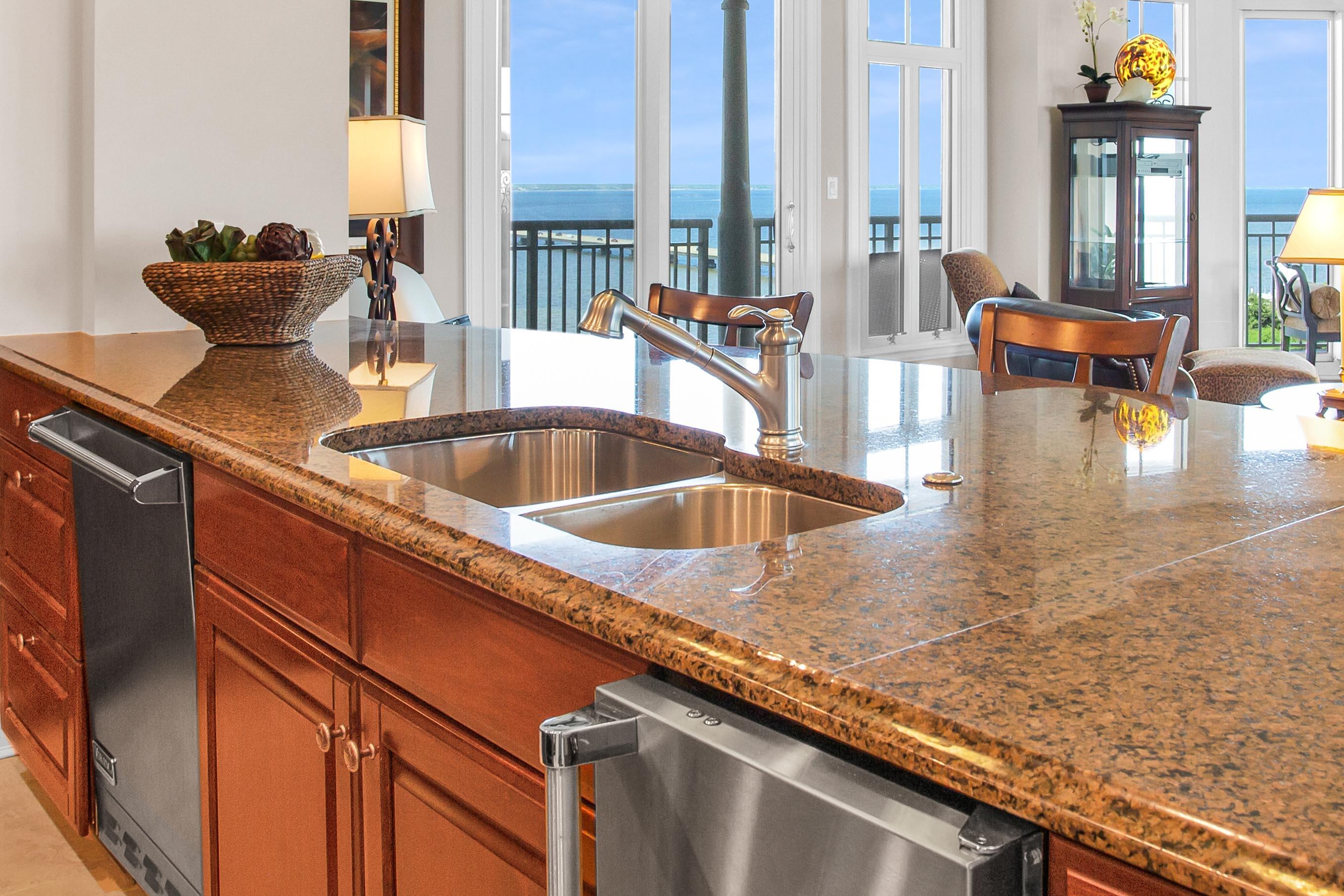 ONE WATER PLACE AT KELLY PLANTATION - Residential