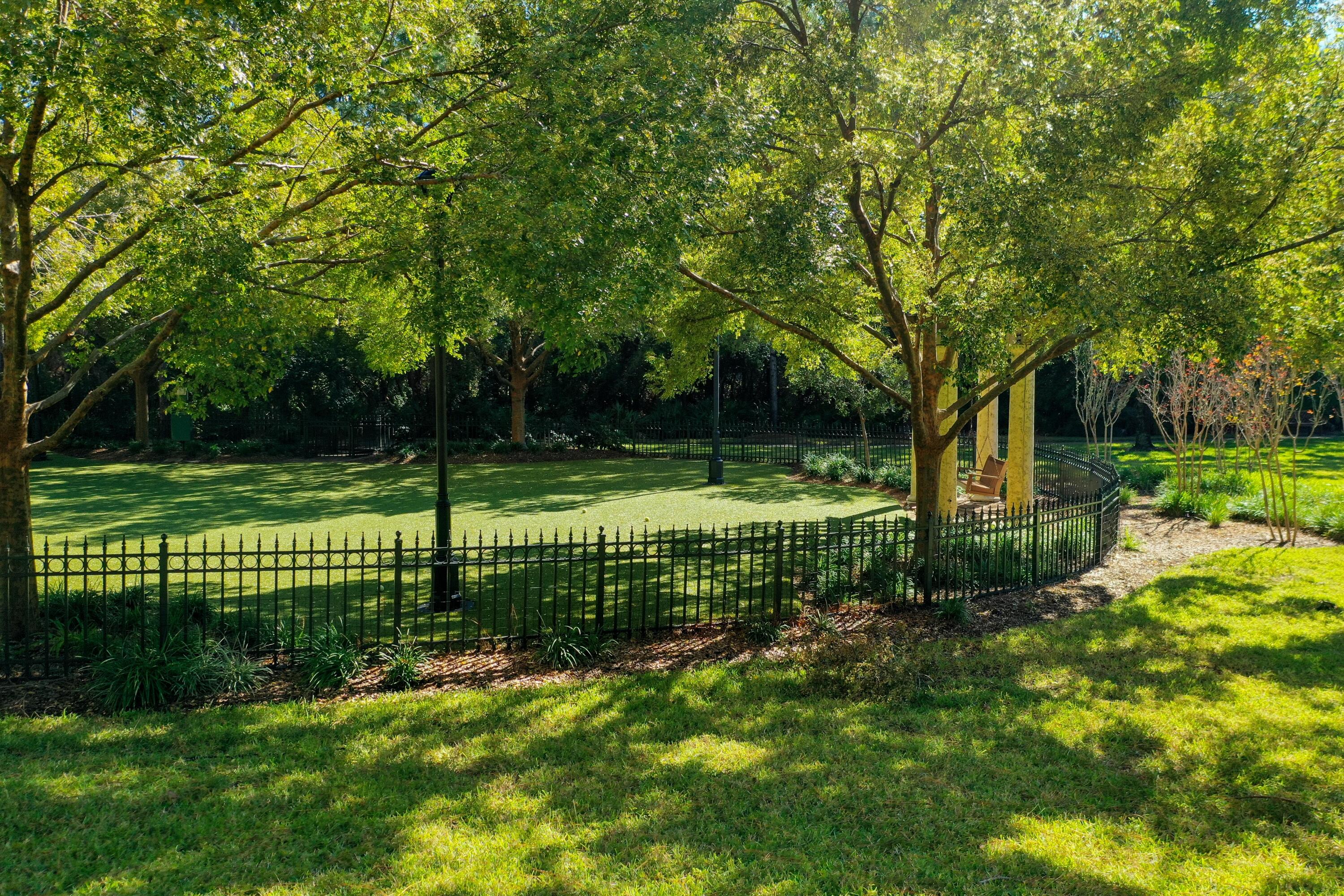 ONE WATER PLACE AT KELLY PLANTATION - Residential