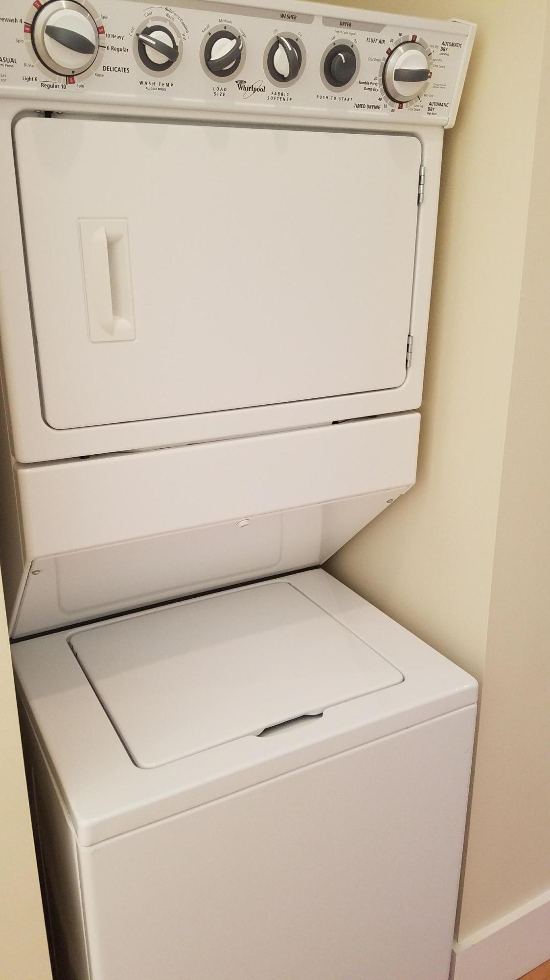 COTTAGES AT EASTERN LAKE - Residential