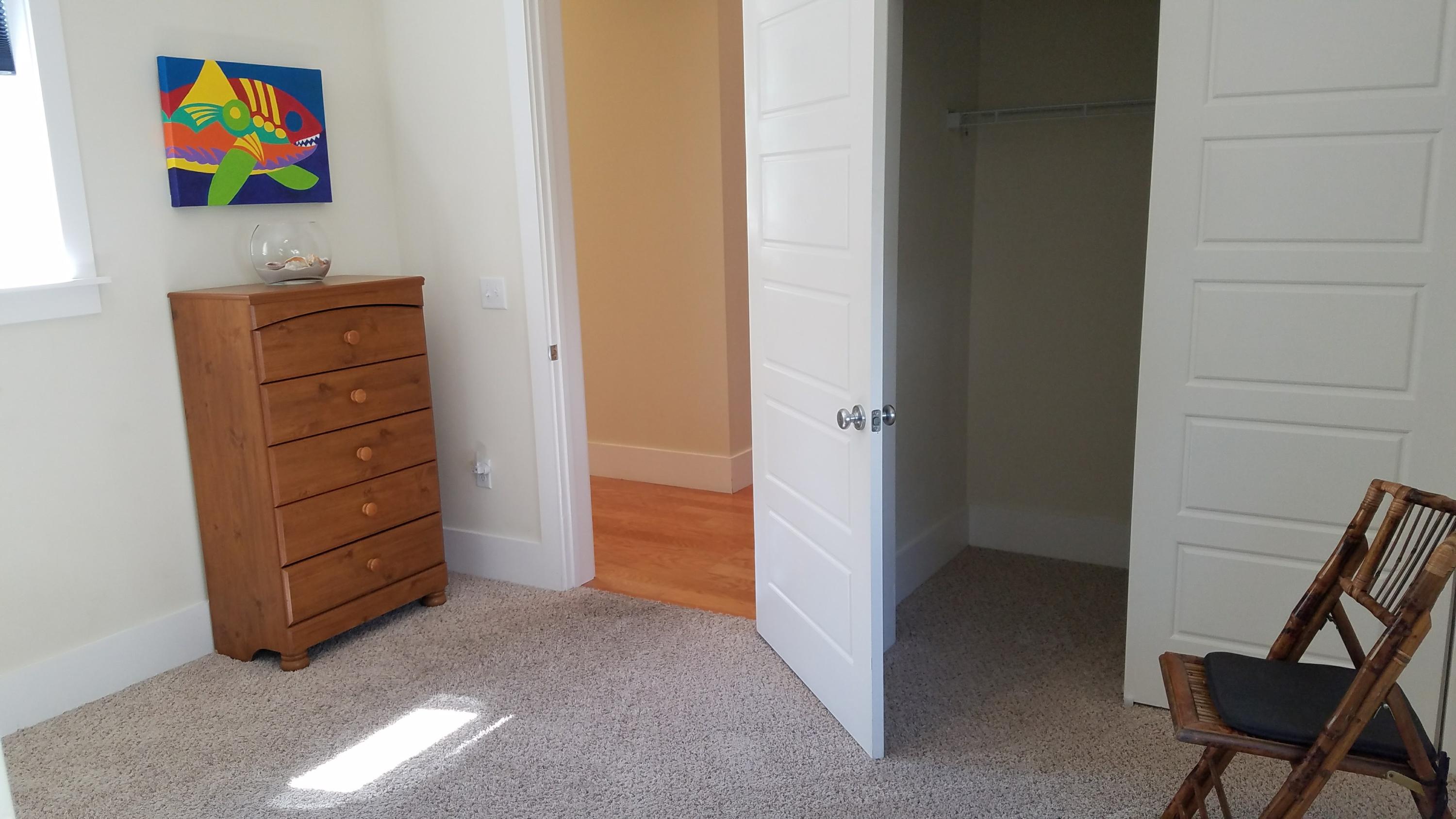 COTTAGES AT EASTERN LAKE - Residential