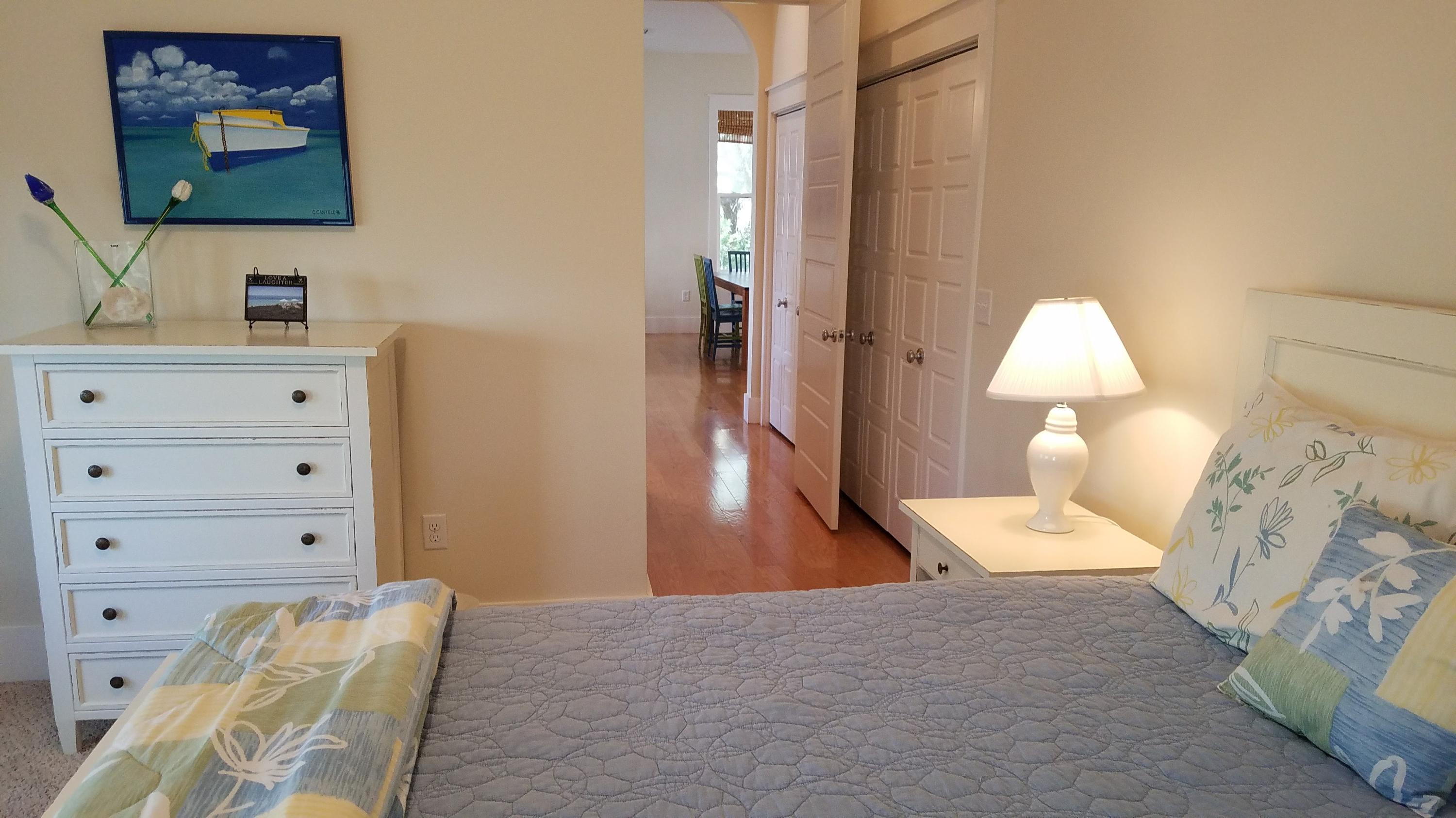 COTTAGES AT EASTERN LAKE - Residential