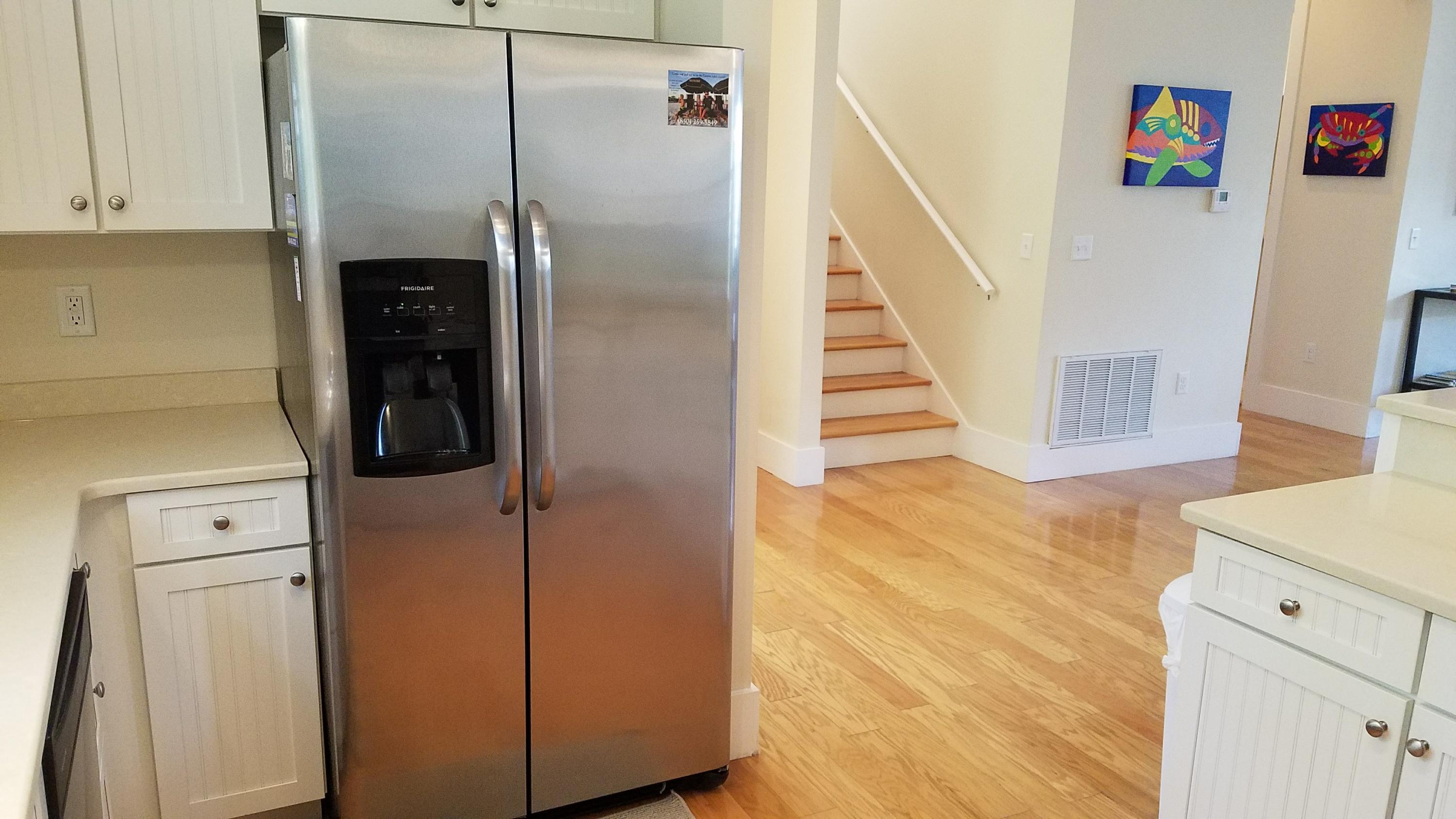 COTTAGES AT EASTERN LAKE - Residential