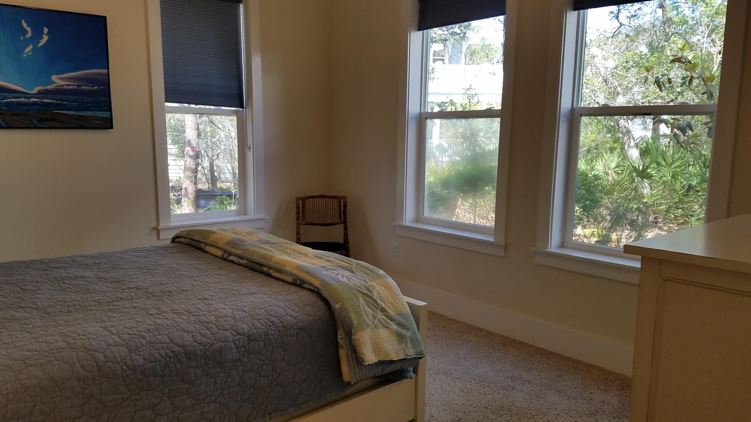 COTTAGES AT EASTERN LAKE - Residential